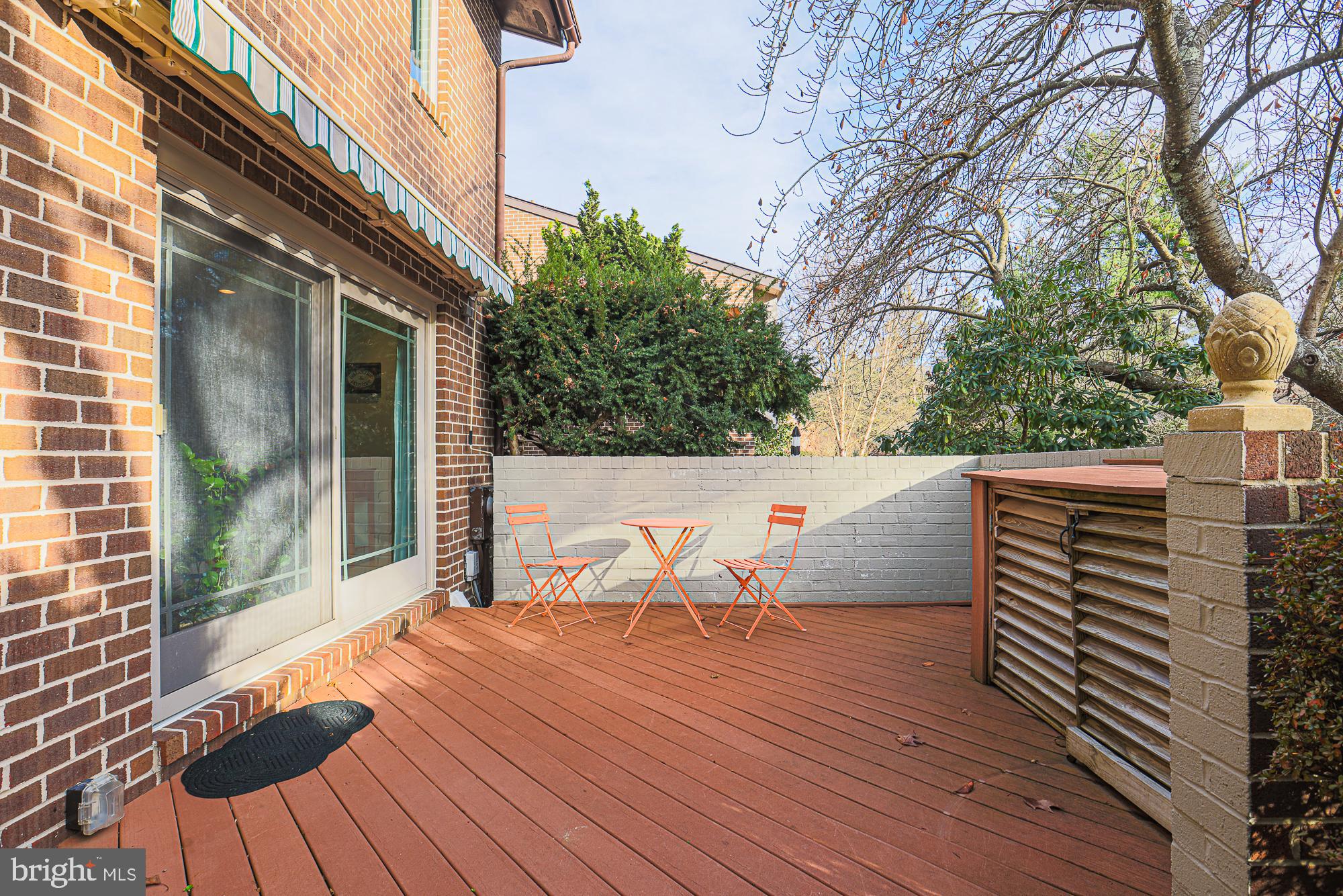 BUCKINGHAM MANOR - Residential