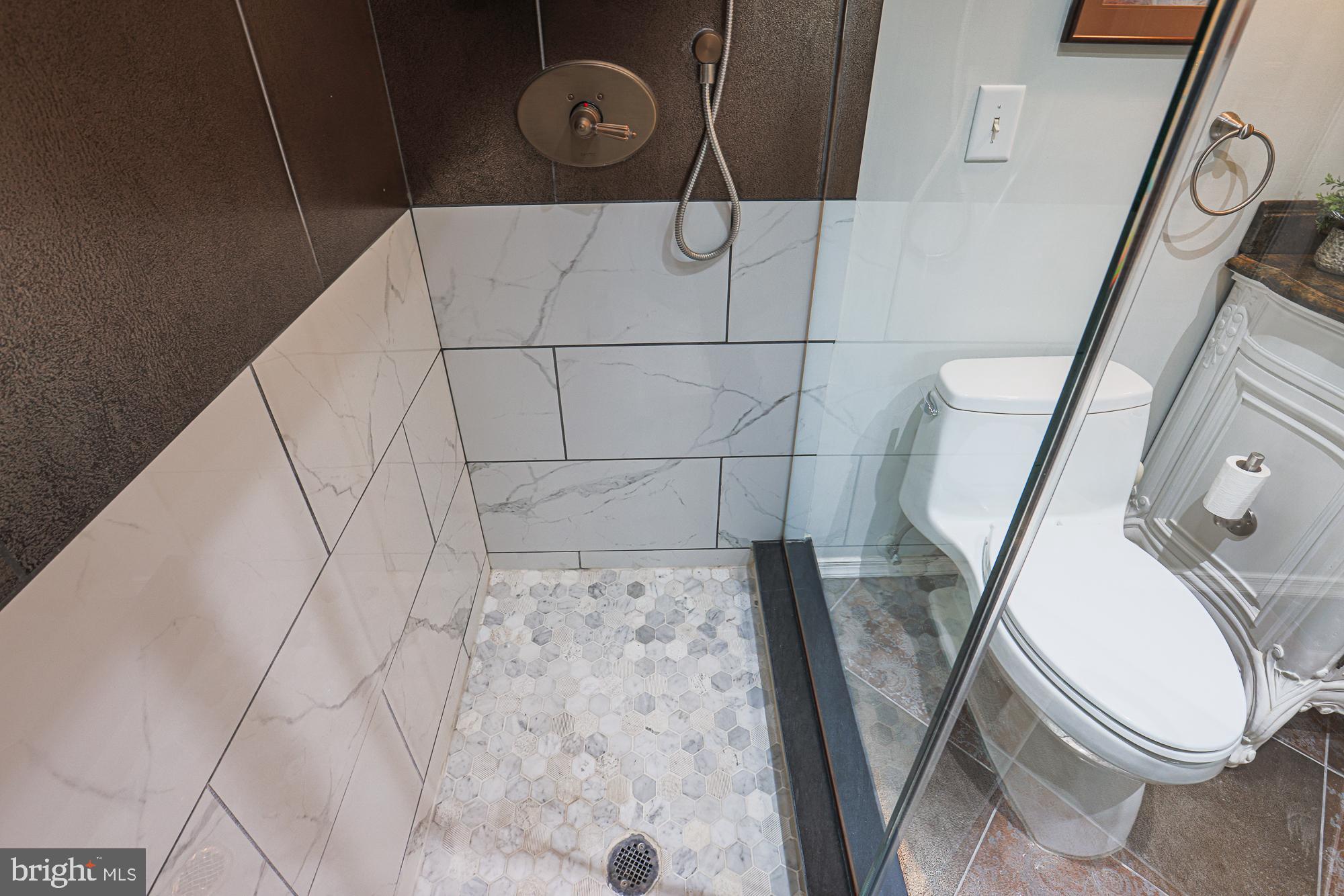 BUCKINGHAM MANOR - Residential