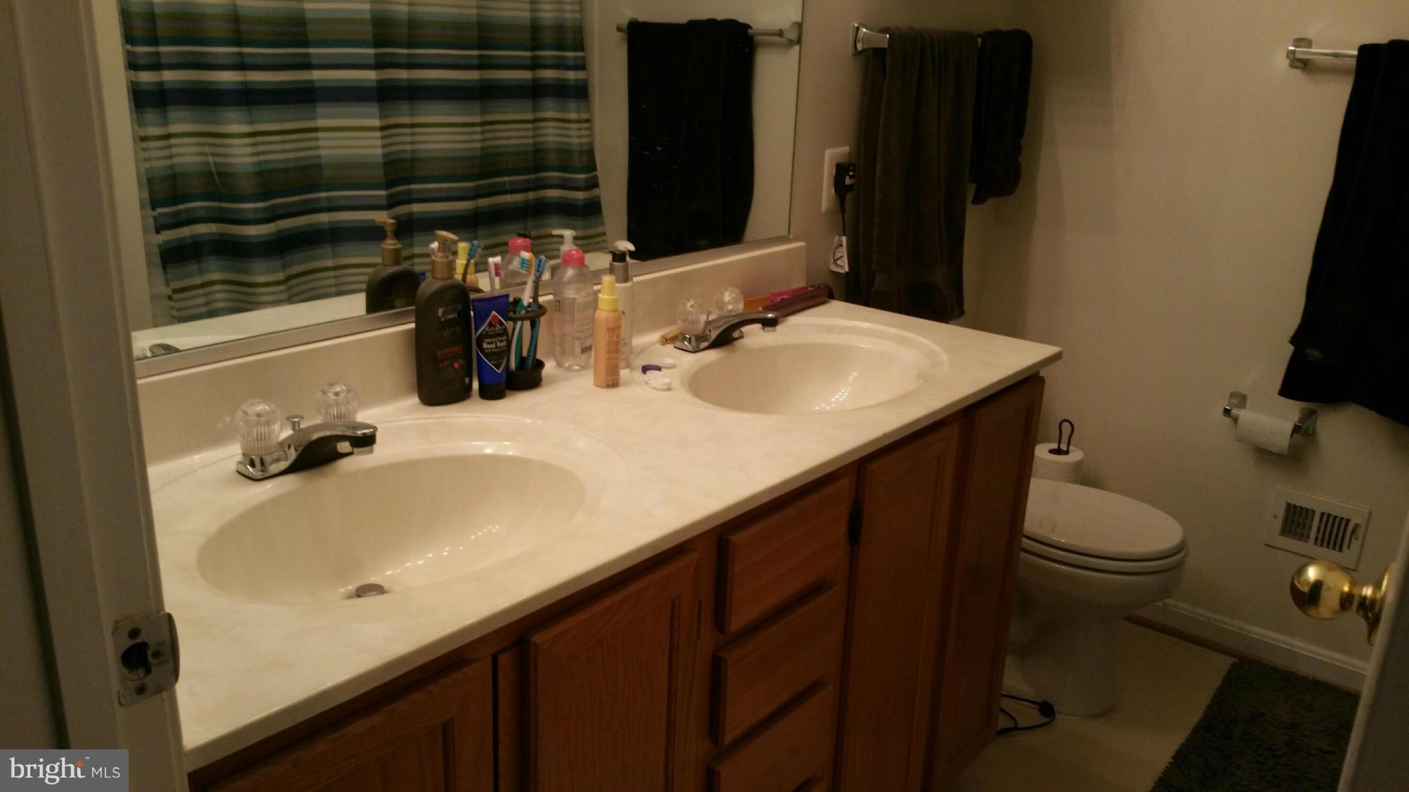 RANDOM HILLS LAND BAY - Residential Lease