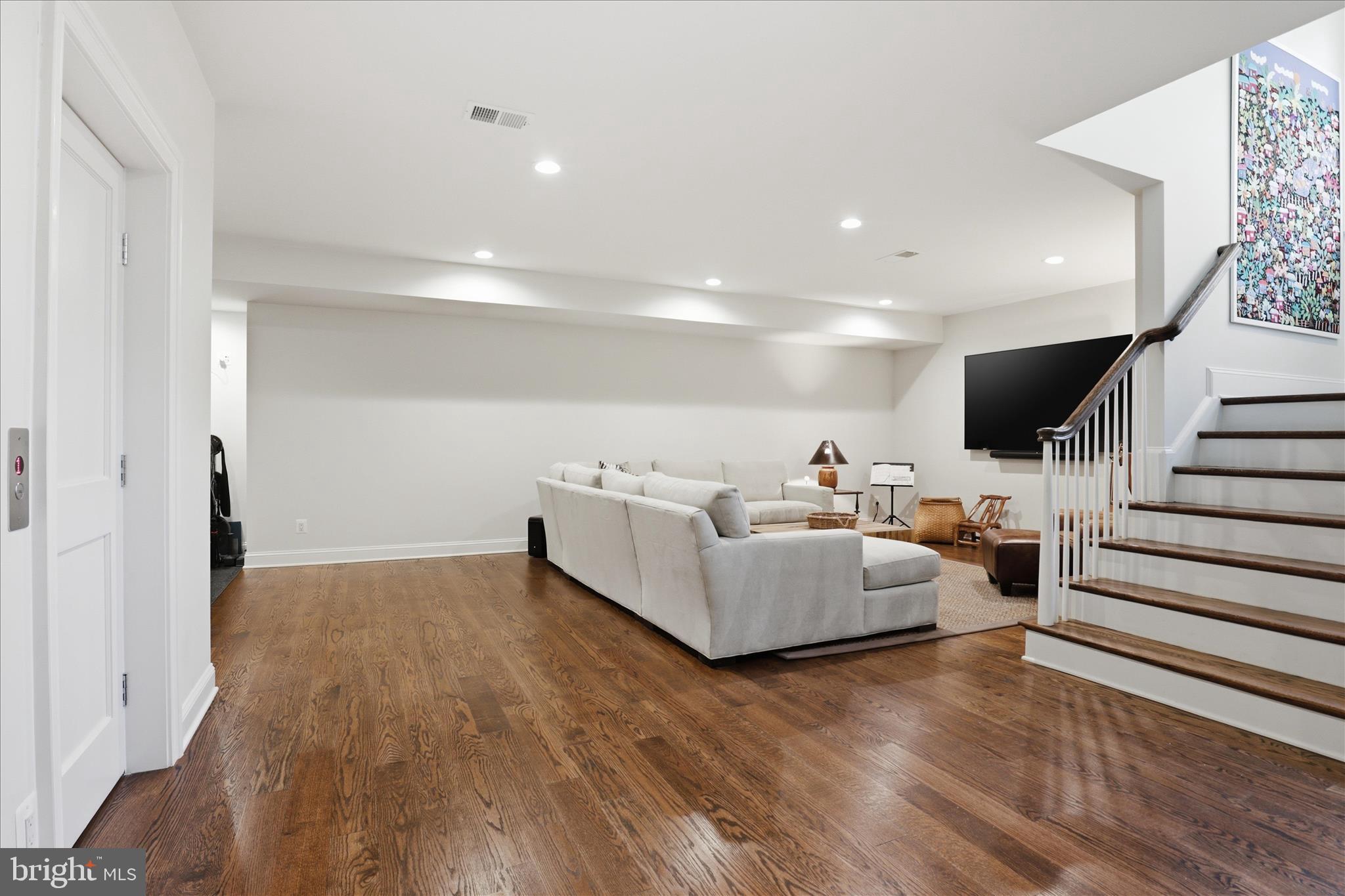 WINDOVER HEIGHTS - Residential