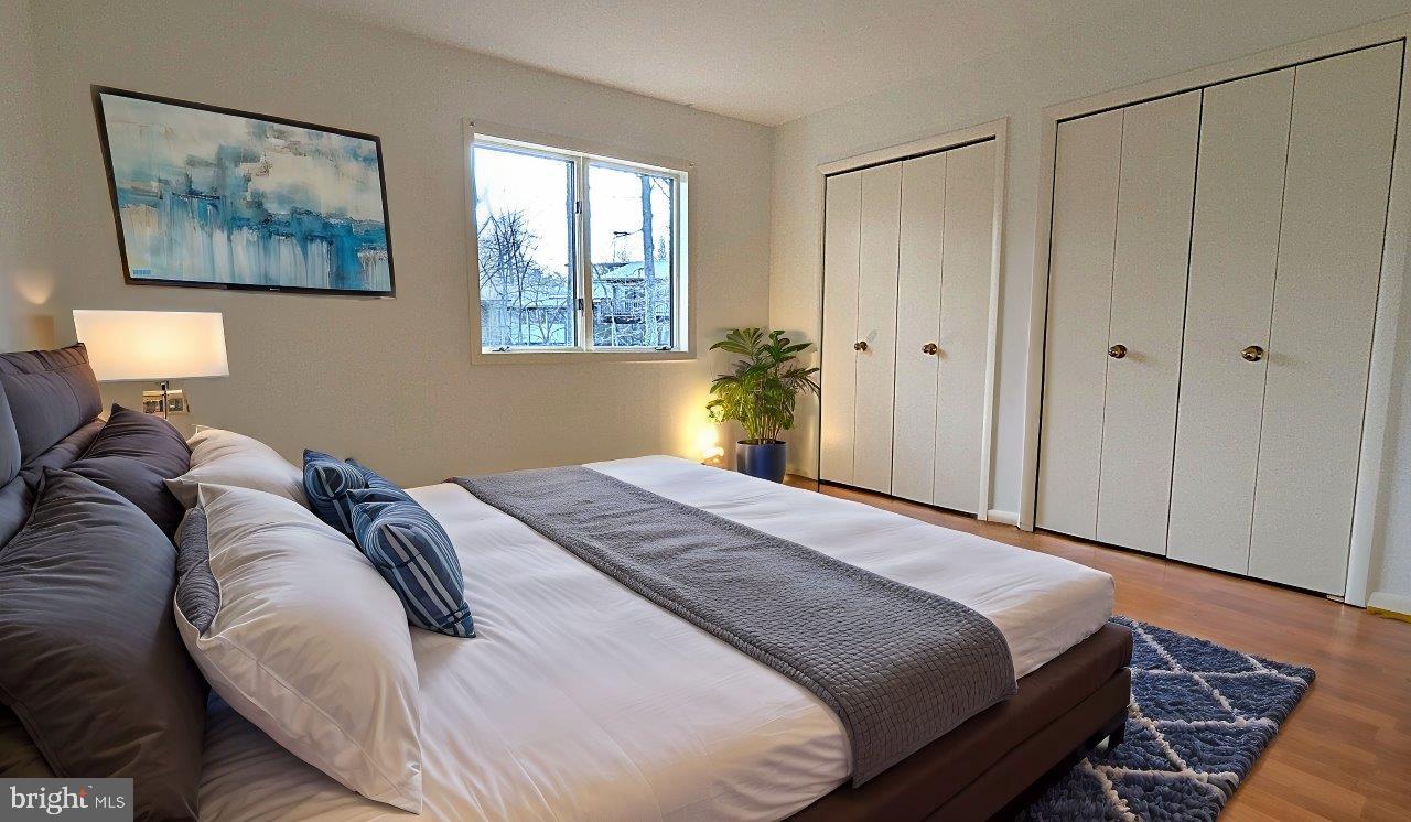 RESTON - Residential