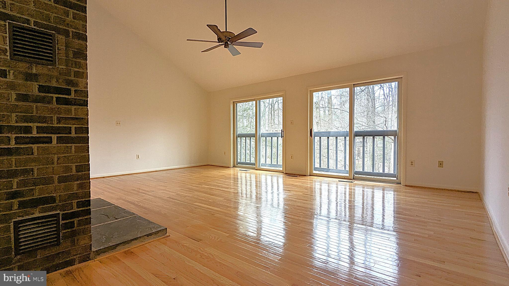 RESTON - Residential