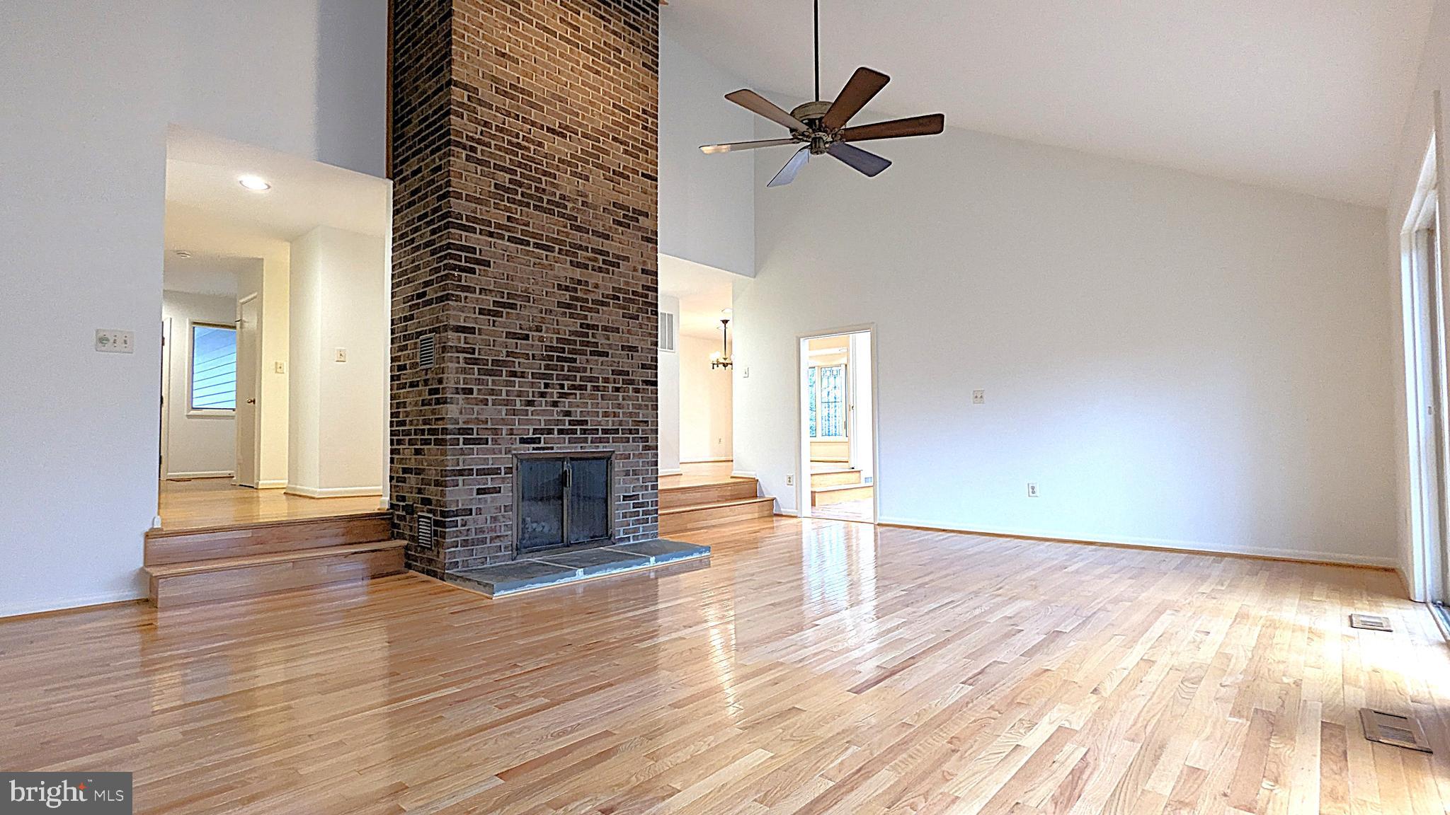 RESTON - Residential