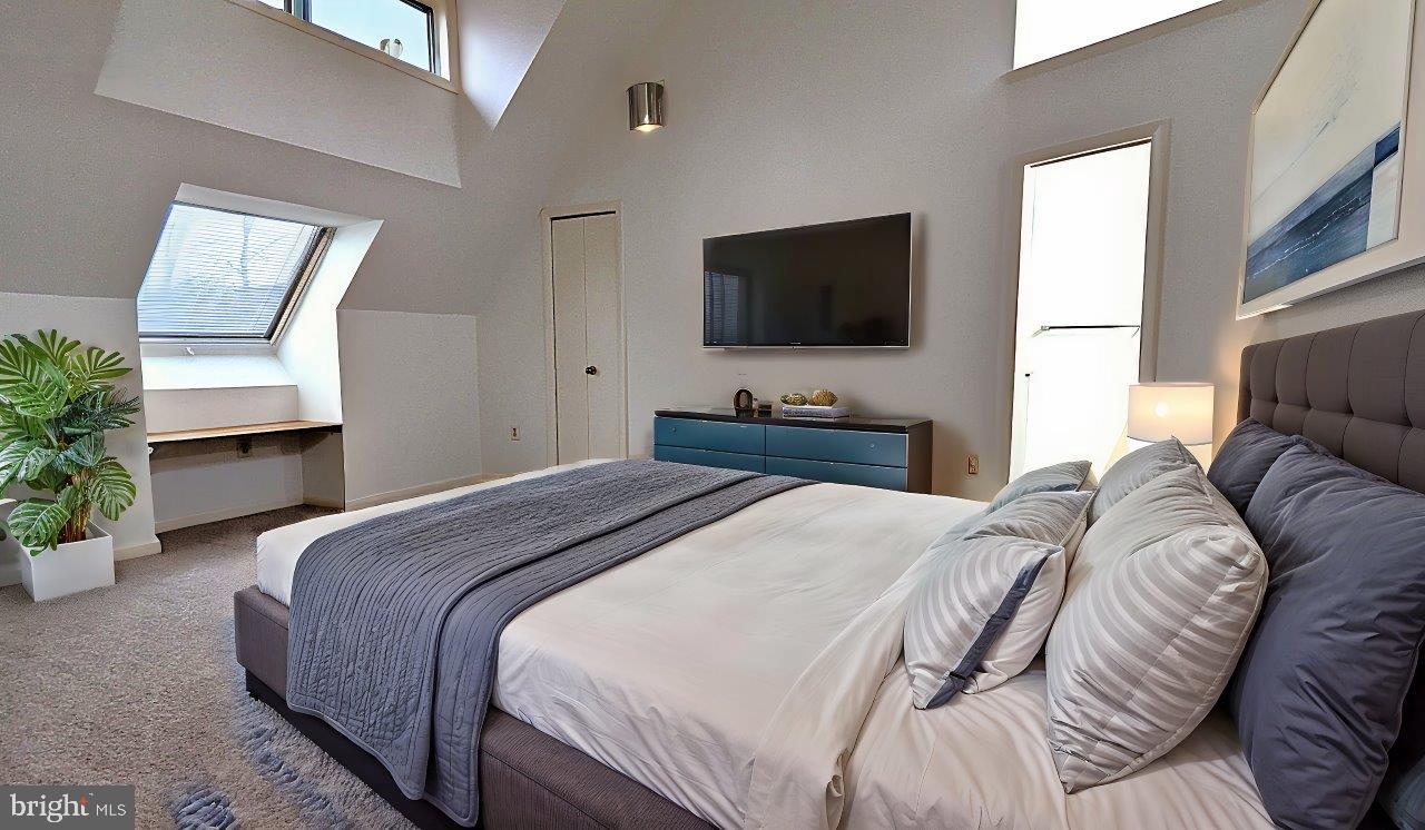 RESTON - Residential