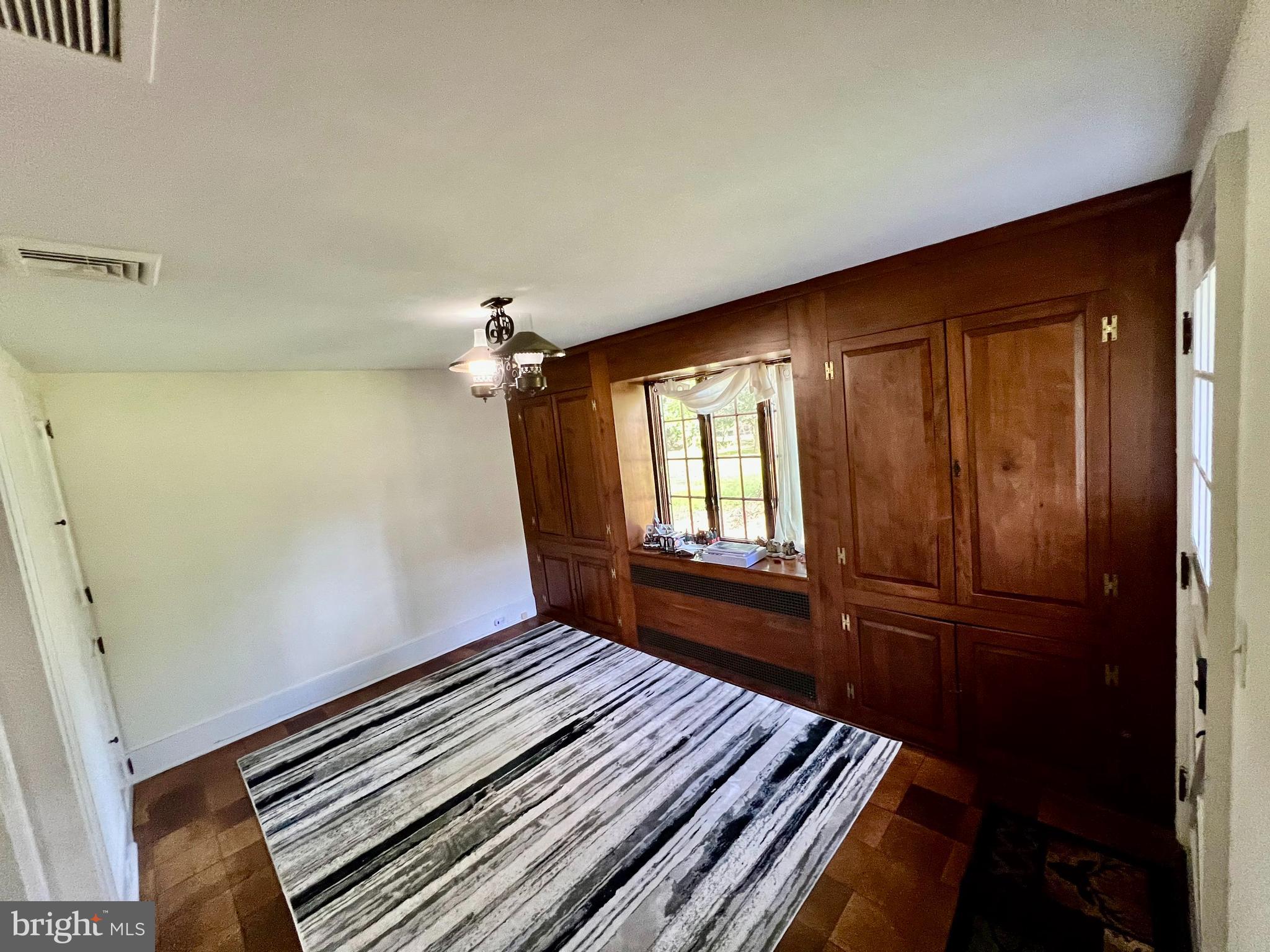 GLEN LEA - Residential