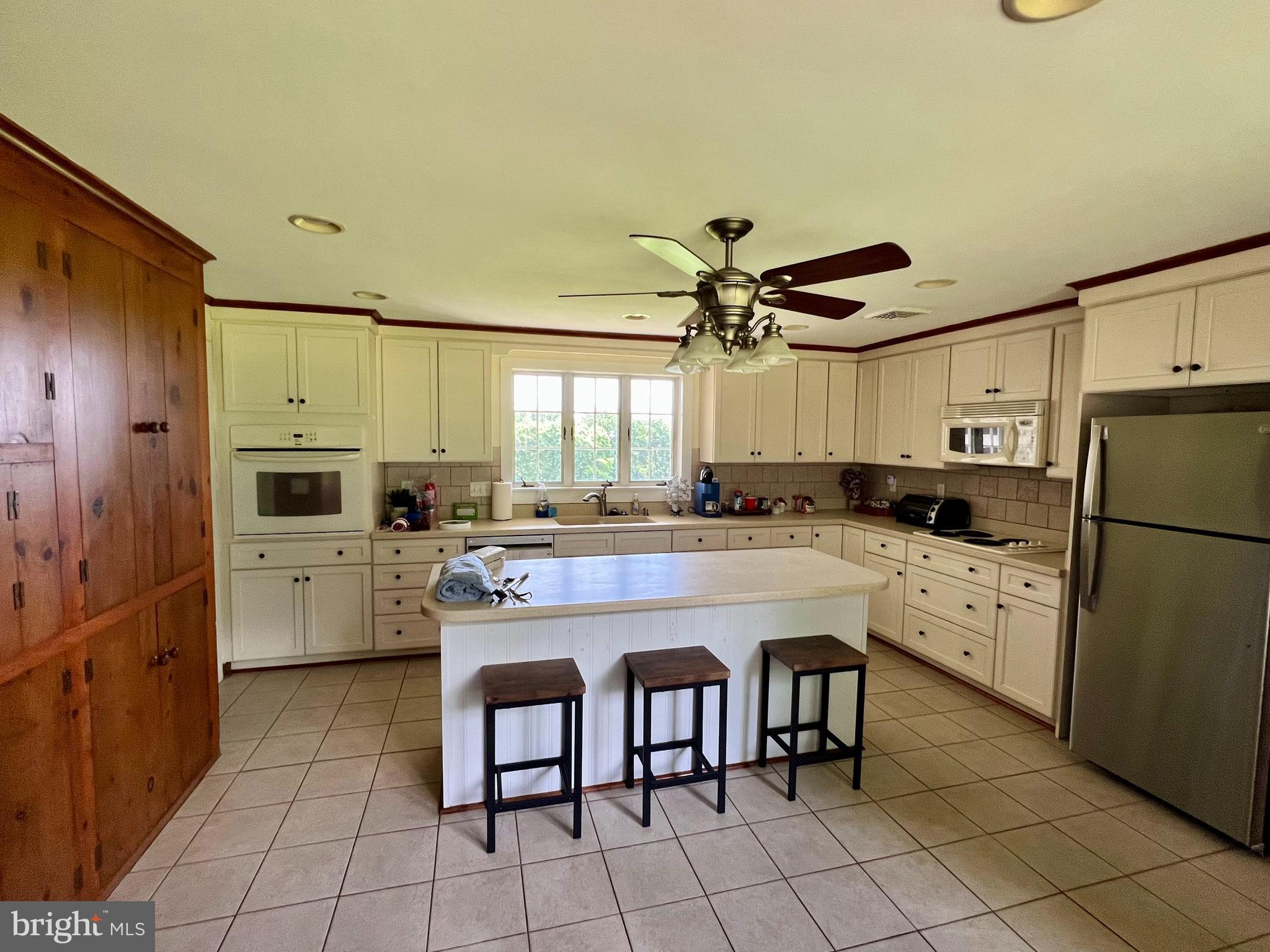 GLEN LEA - Residential