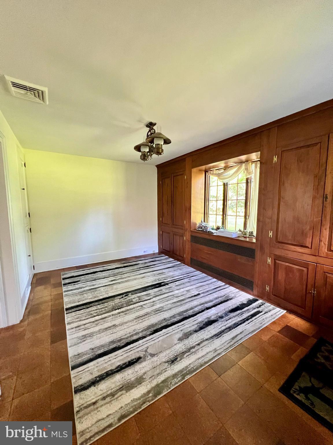 GLEN LEA - Residential