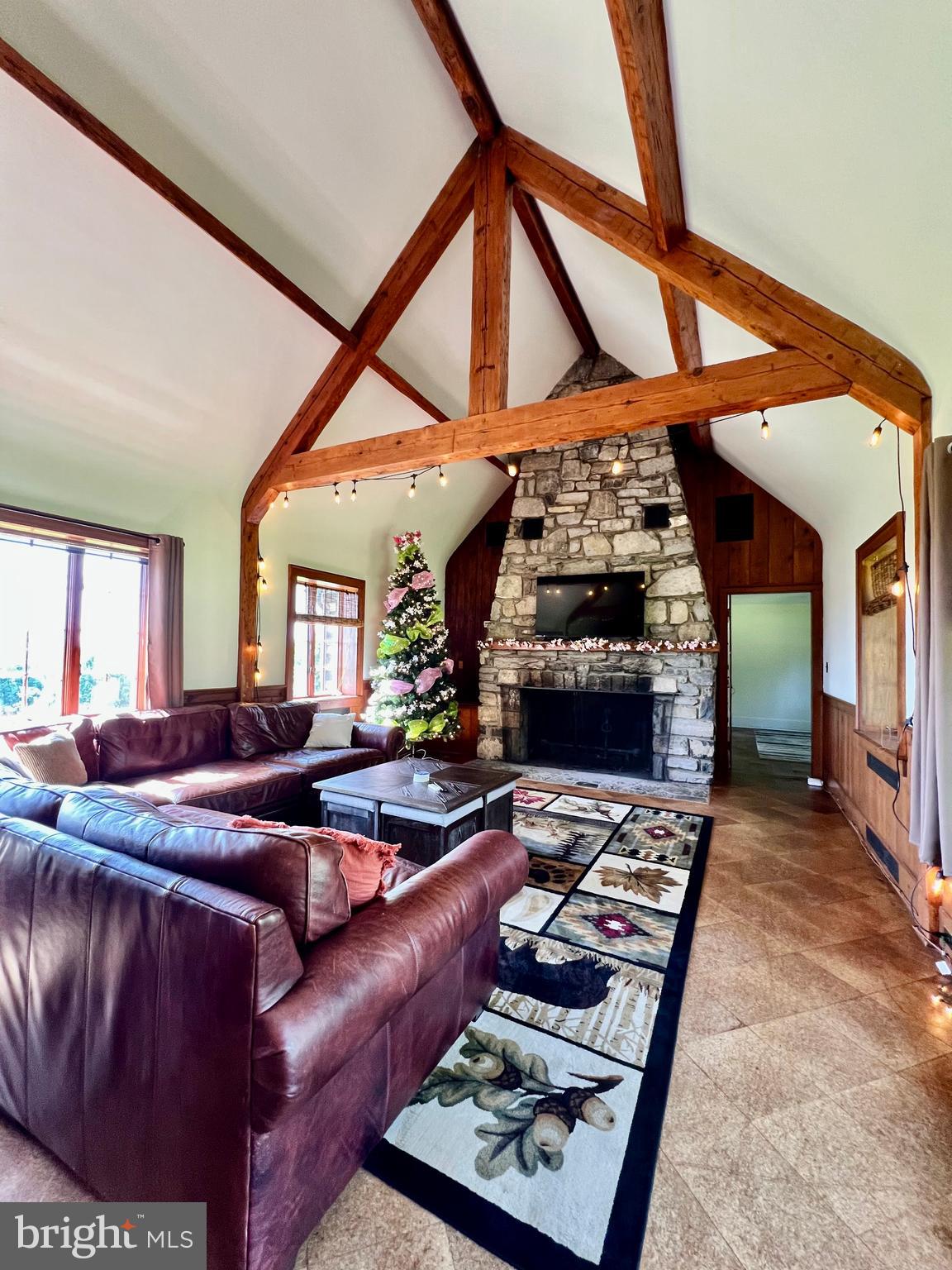 GLEN LEA - Residential