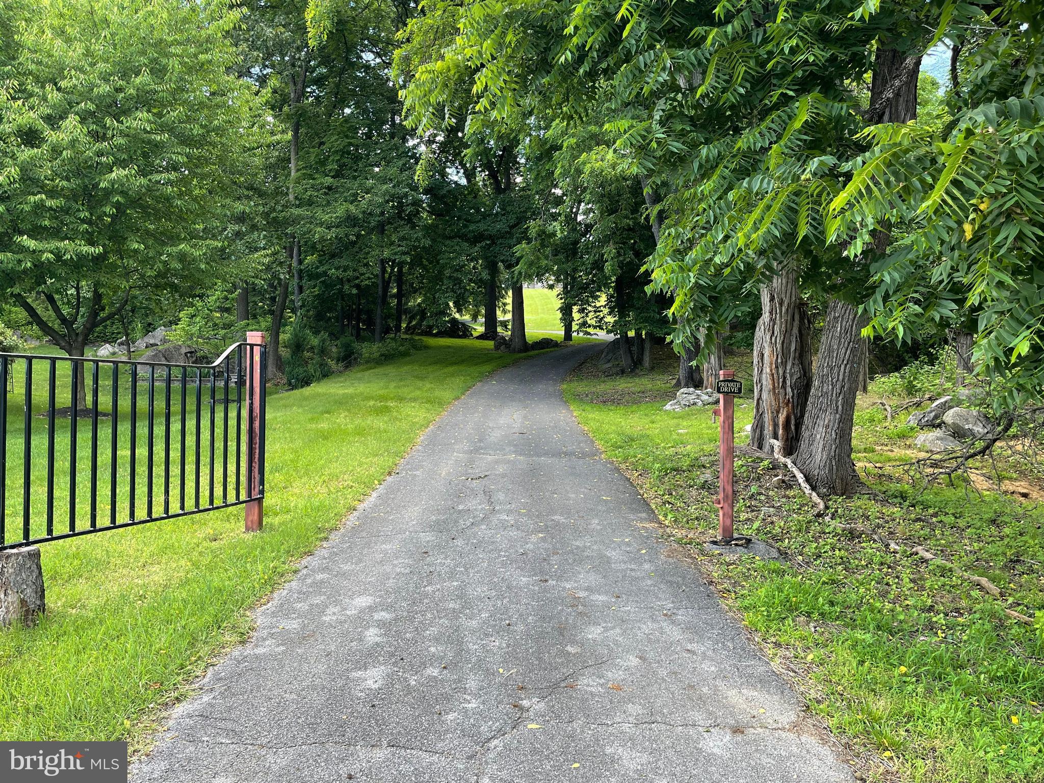 GLEN LEA - Residential