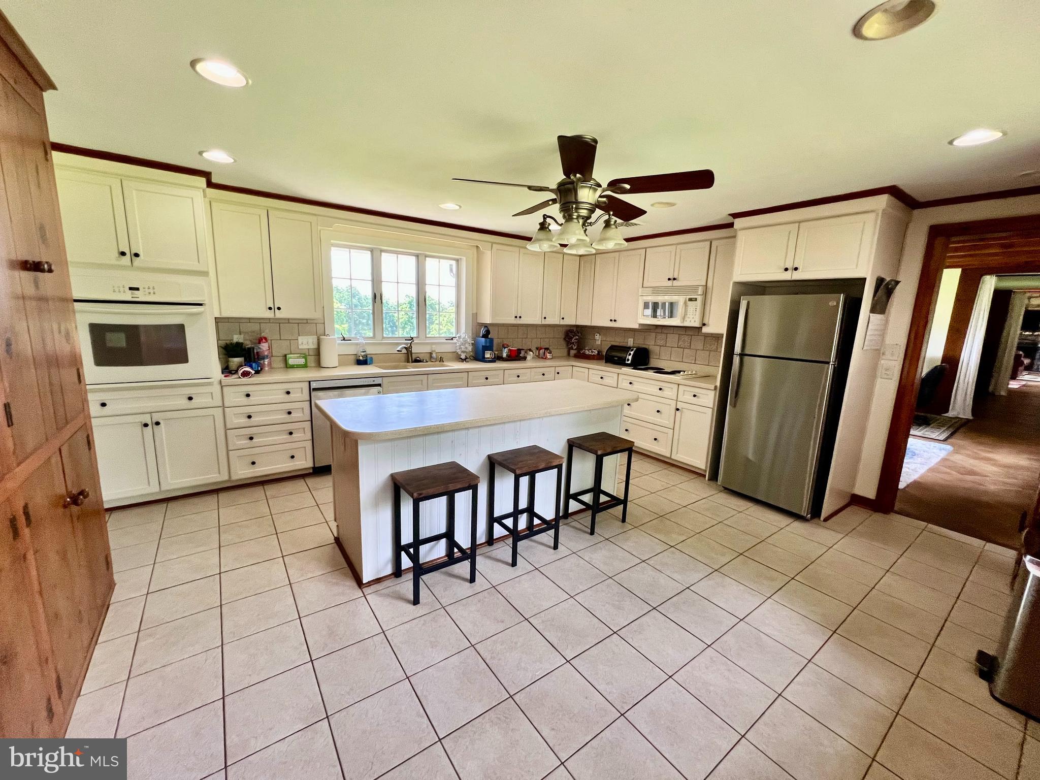 GLEN LEA - Residential