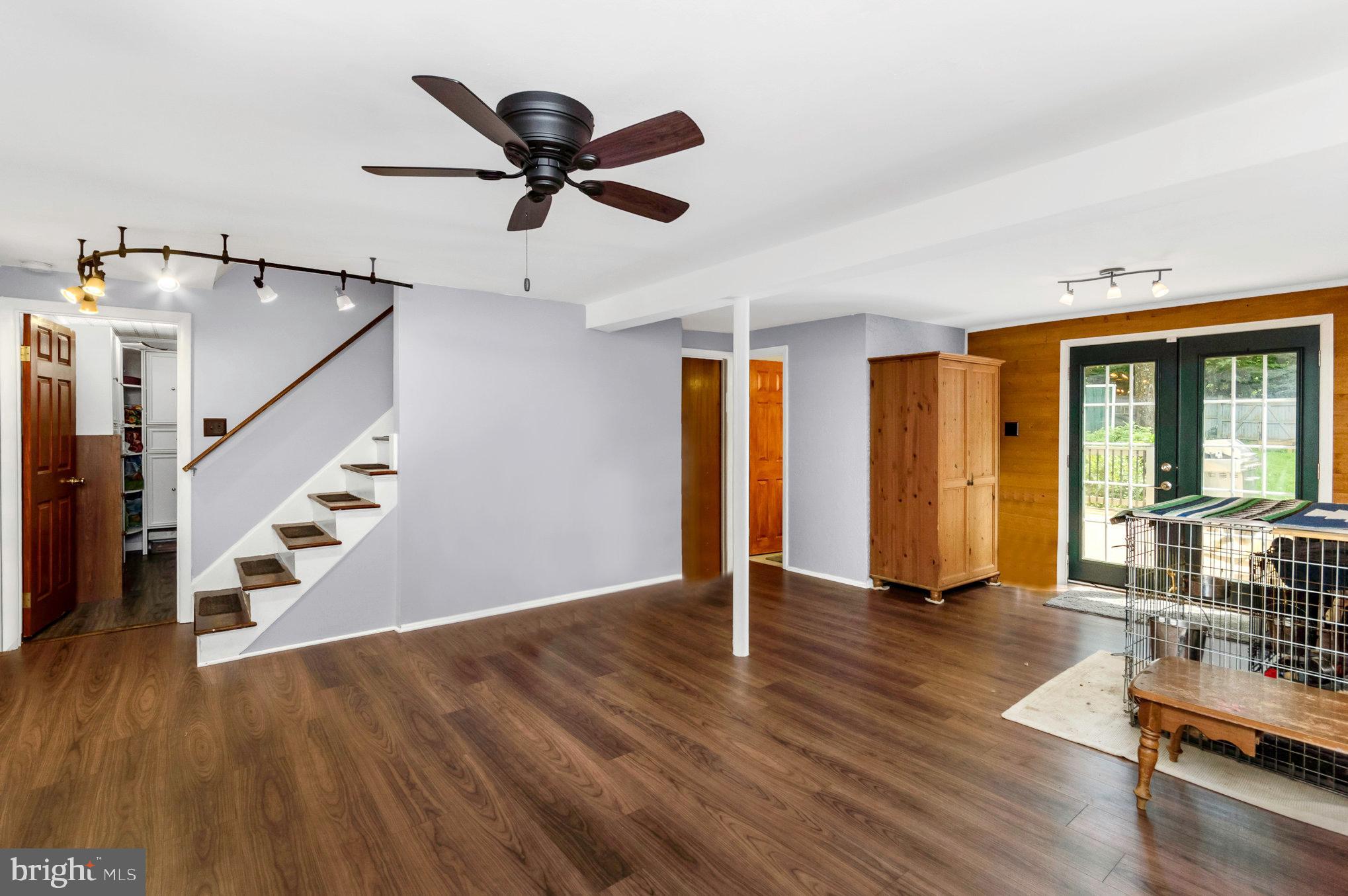 DALE CITY - Residential