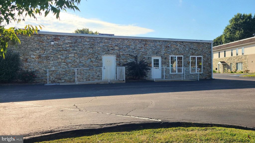 Photo of 231 W 4th Street, QUARRYVILLE, PA 17566 (MLS # PALA2075840)