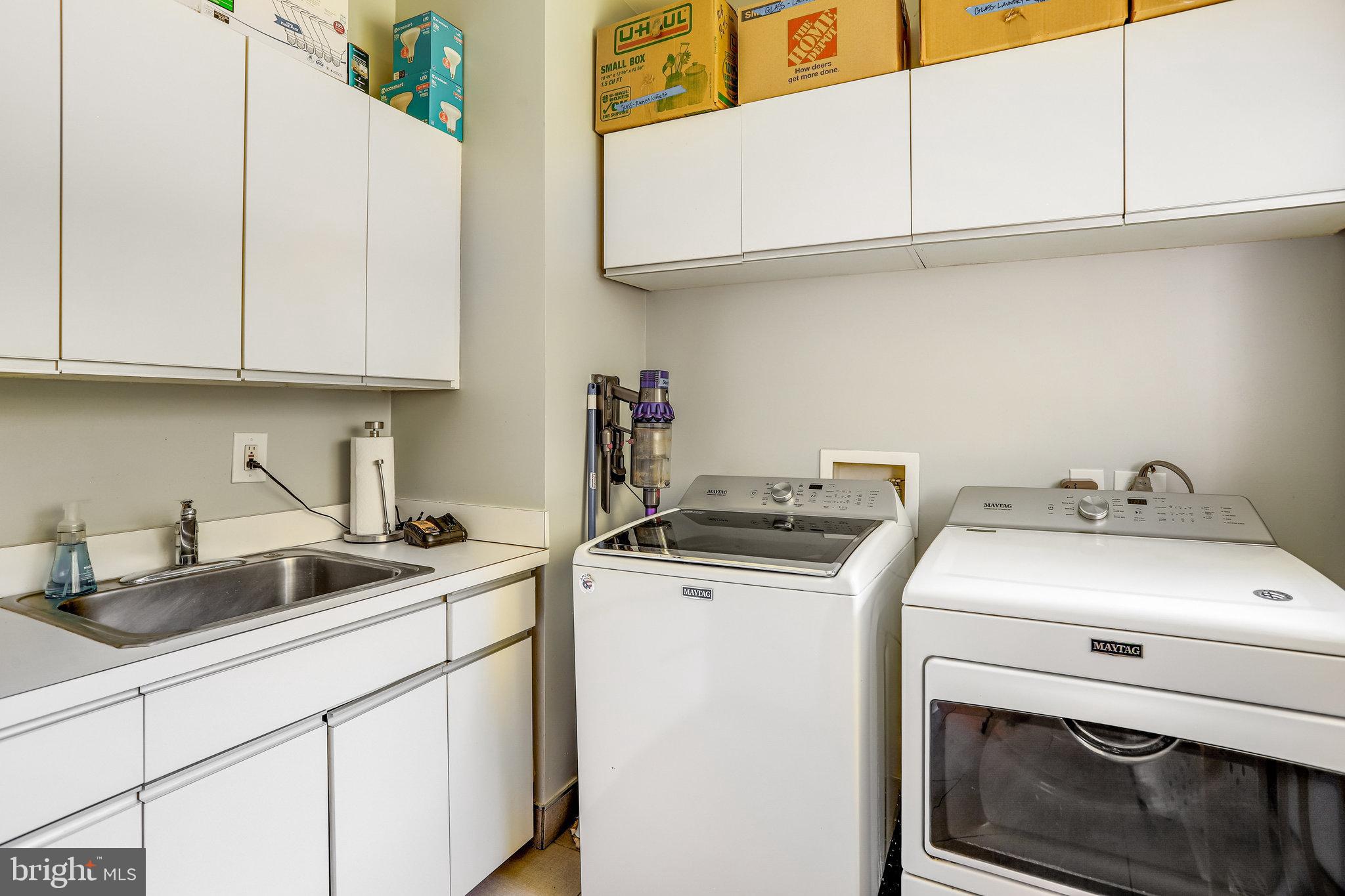 WALKER WOODS LAKE - Residential Lease