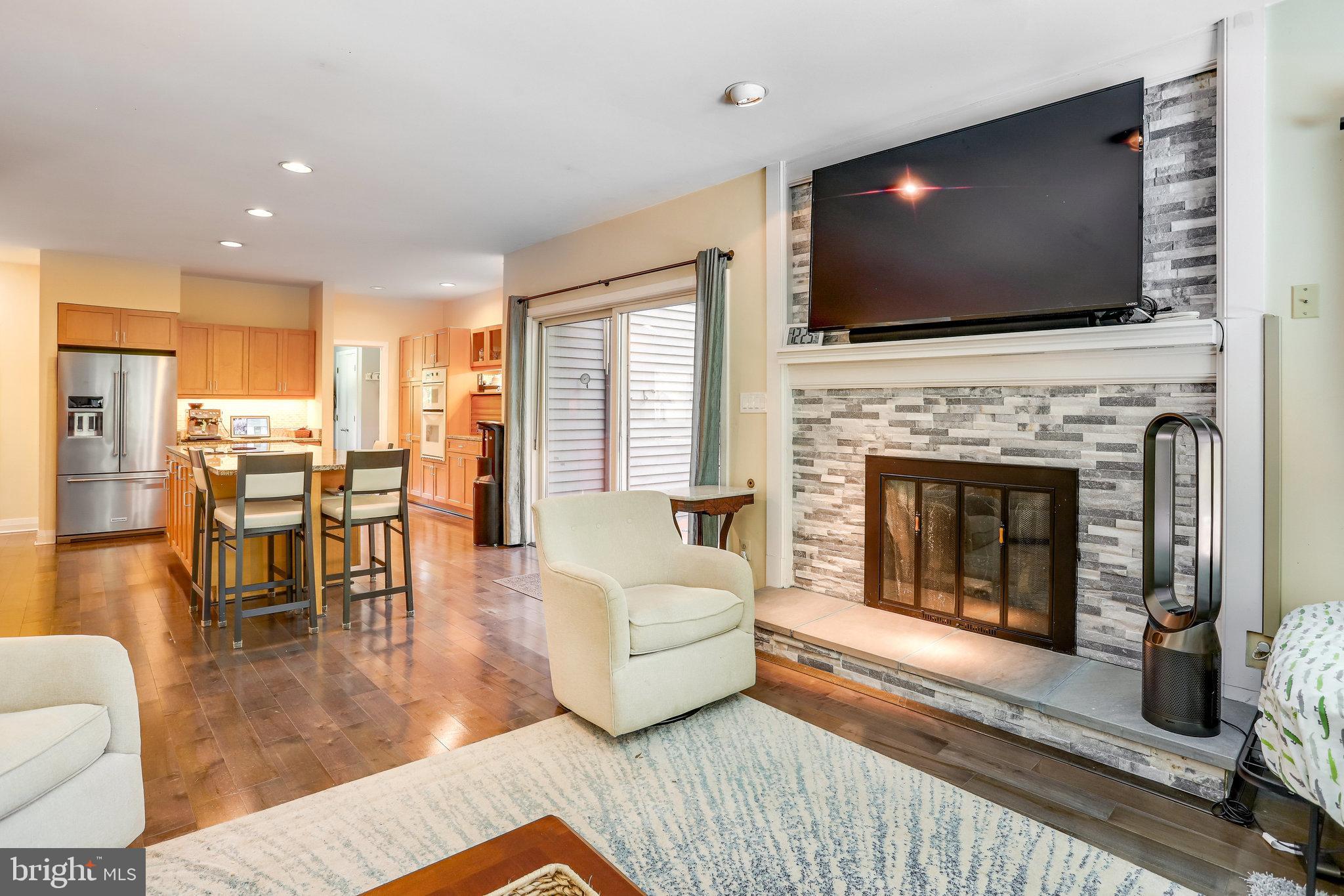 WALKER WOODS LAKE - Residential Lease