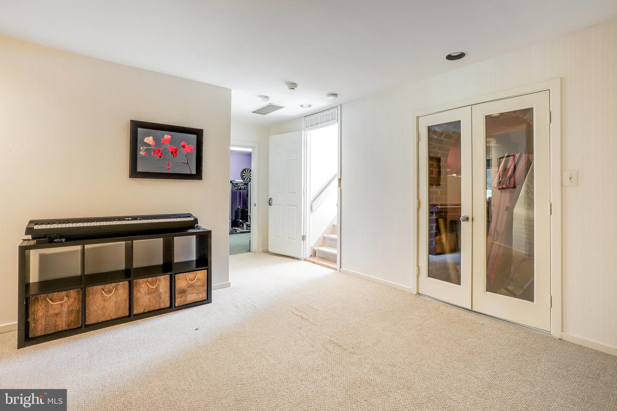 WALKER WOODS LAKE - Residential Lease