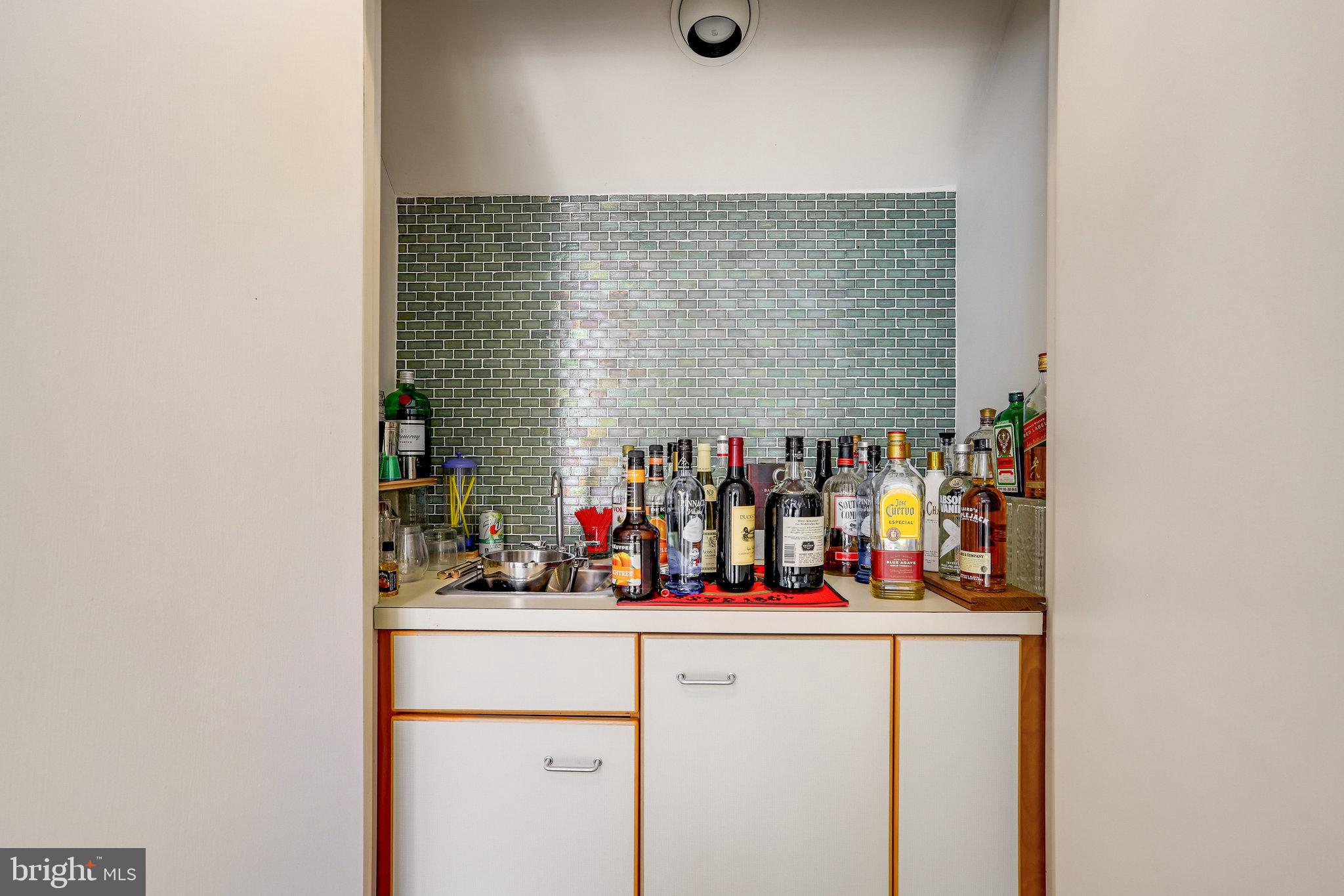 WALKER WOODS LAKE - Residential Lease