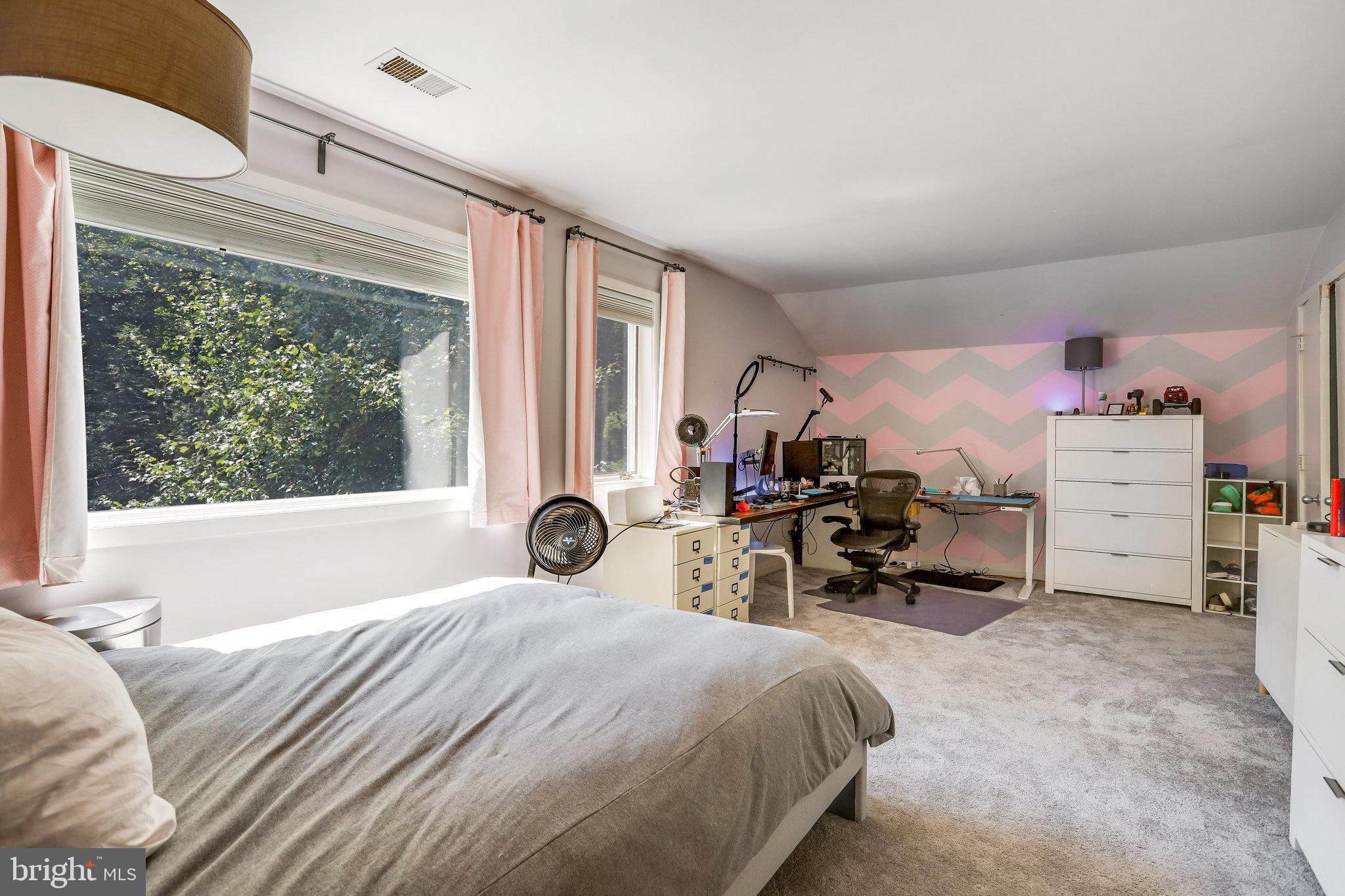 WALKER WOODS LAKE - Residential Lease