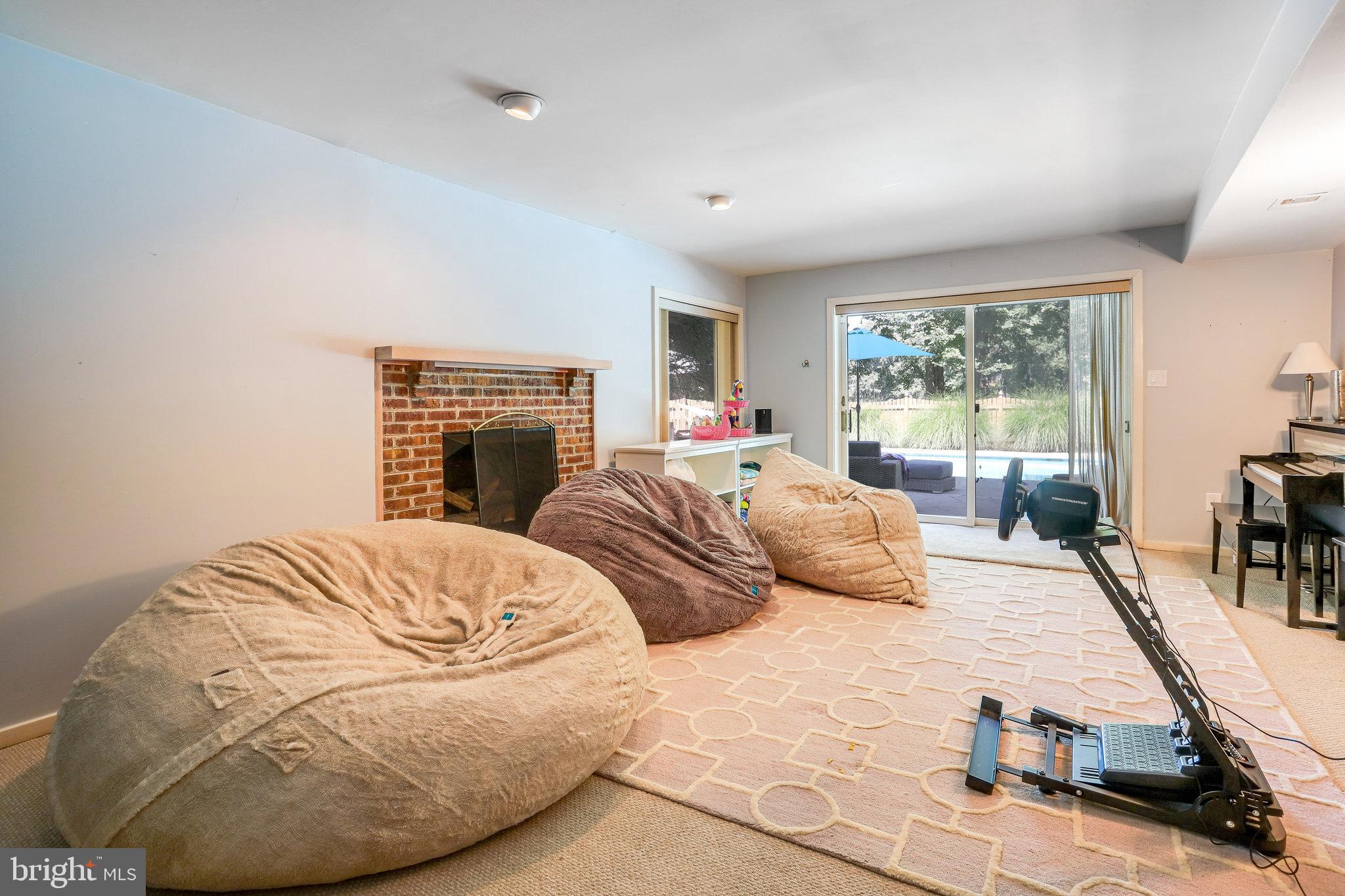 WALKER WOODS LAKE - Residential Lease