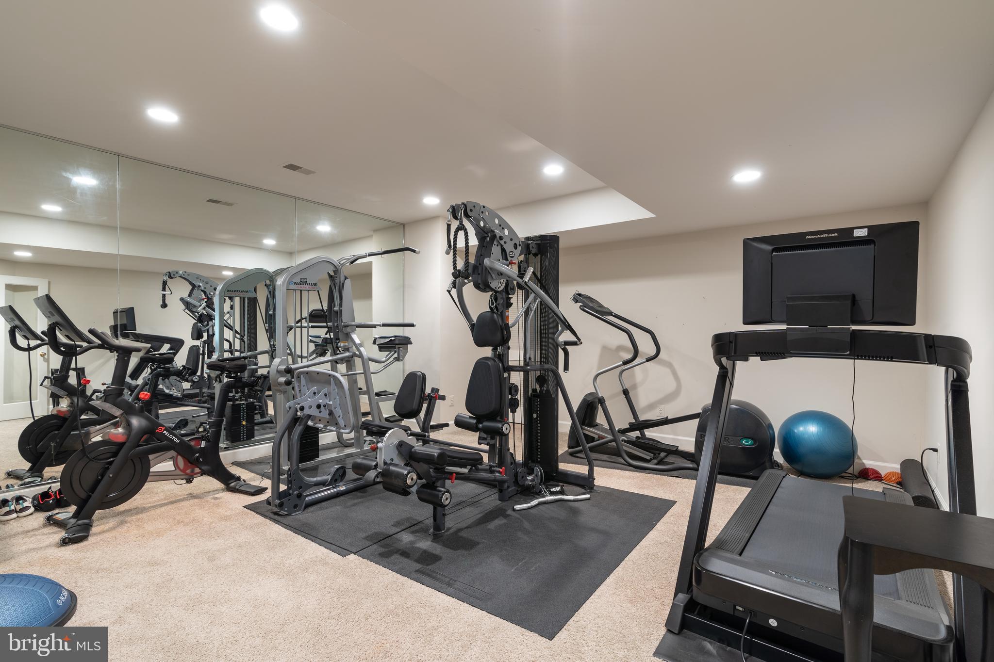 THE RESERVE - Residential Lease