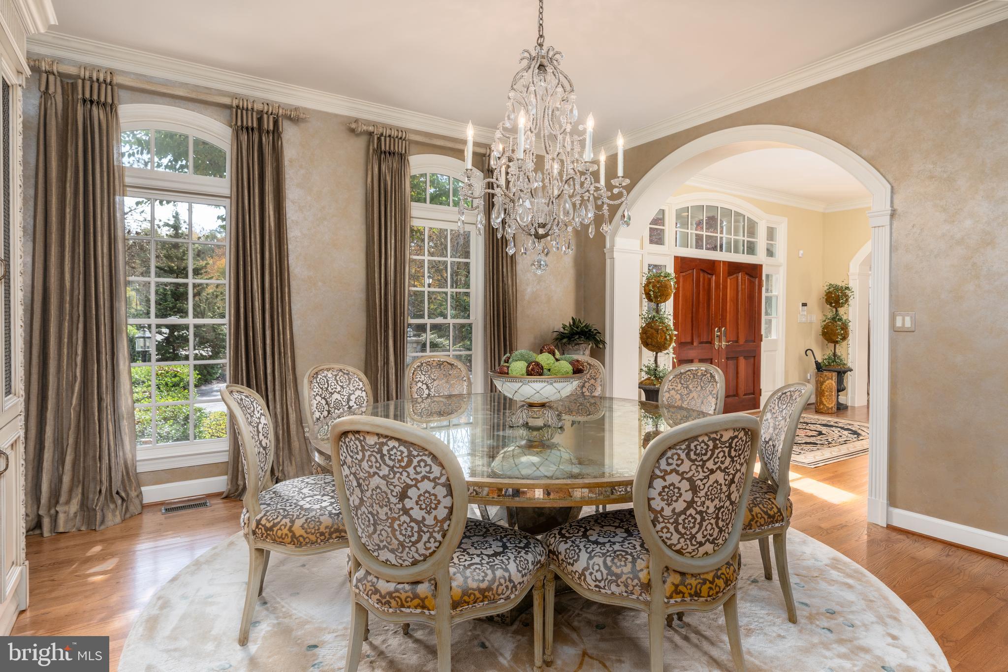 7818 CROWNHURST COURT