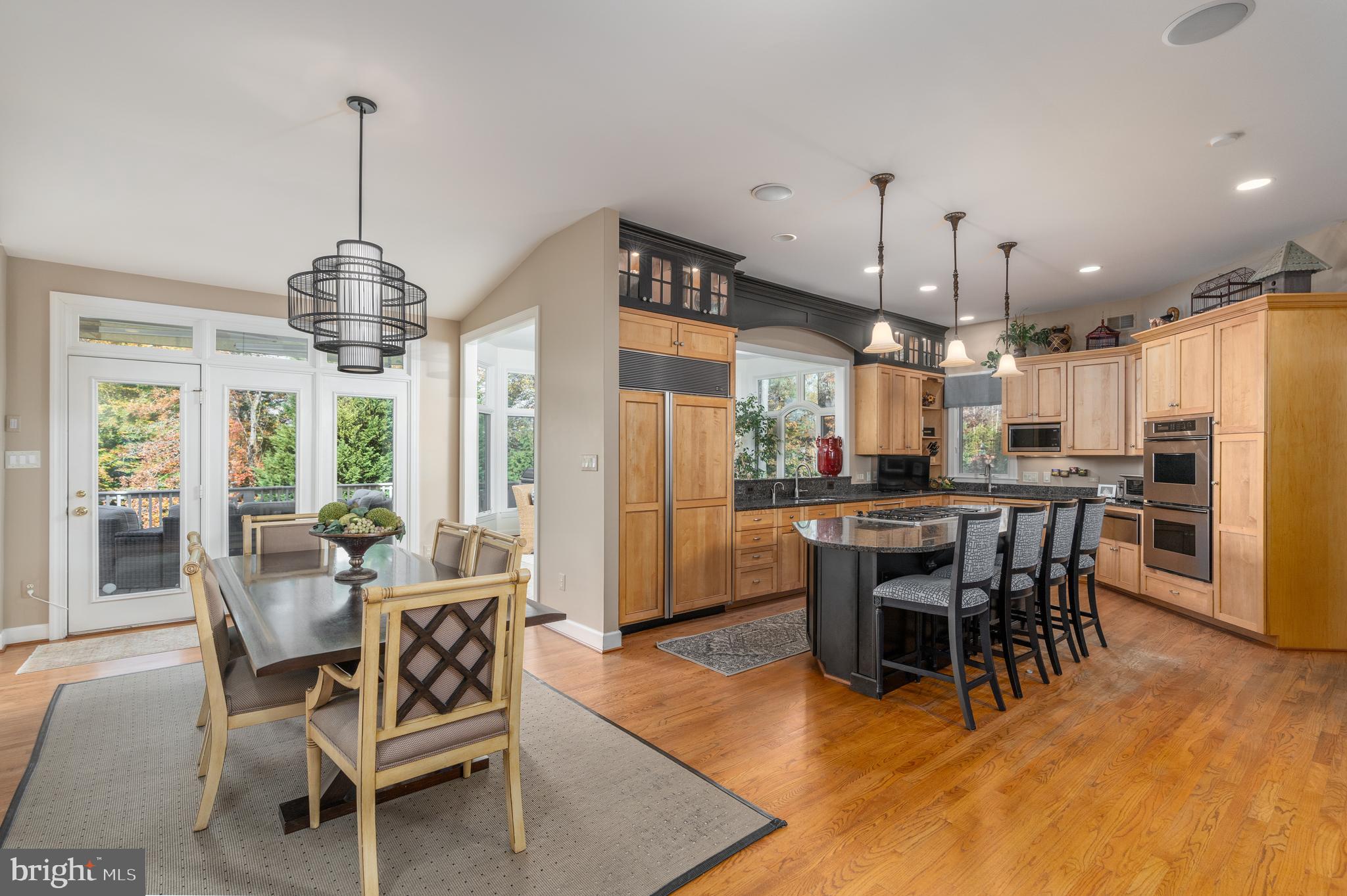 7818 CROWNHURST COURT