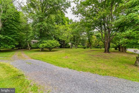 1155 MOUNT EYRE ROAD WASHINGTON CROSSING PA 18977