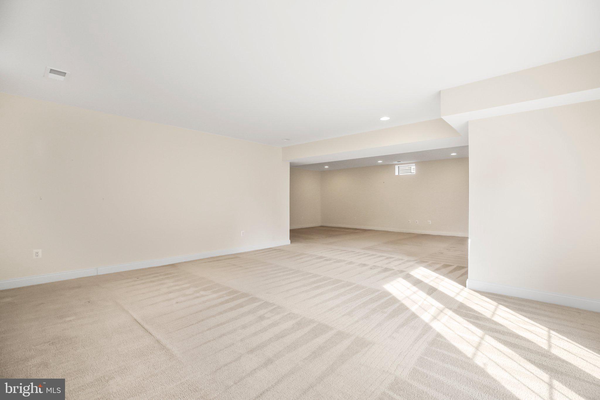 REGENCY AT CHANCELLORSVILLE - Residential