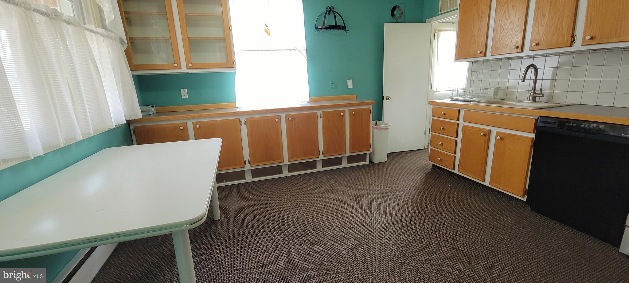 FOX CHASE - Residential