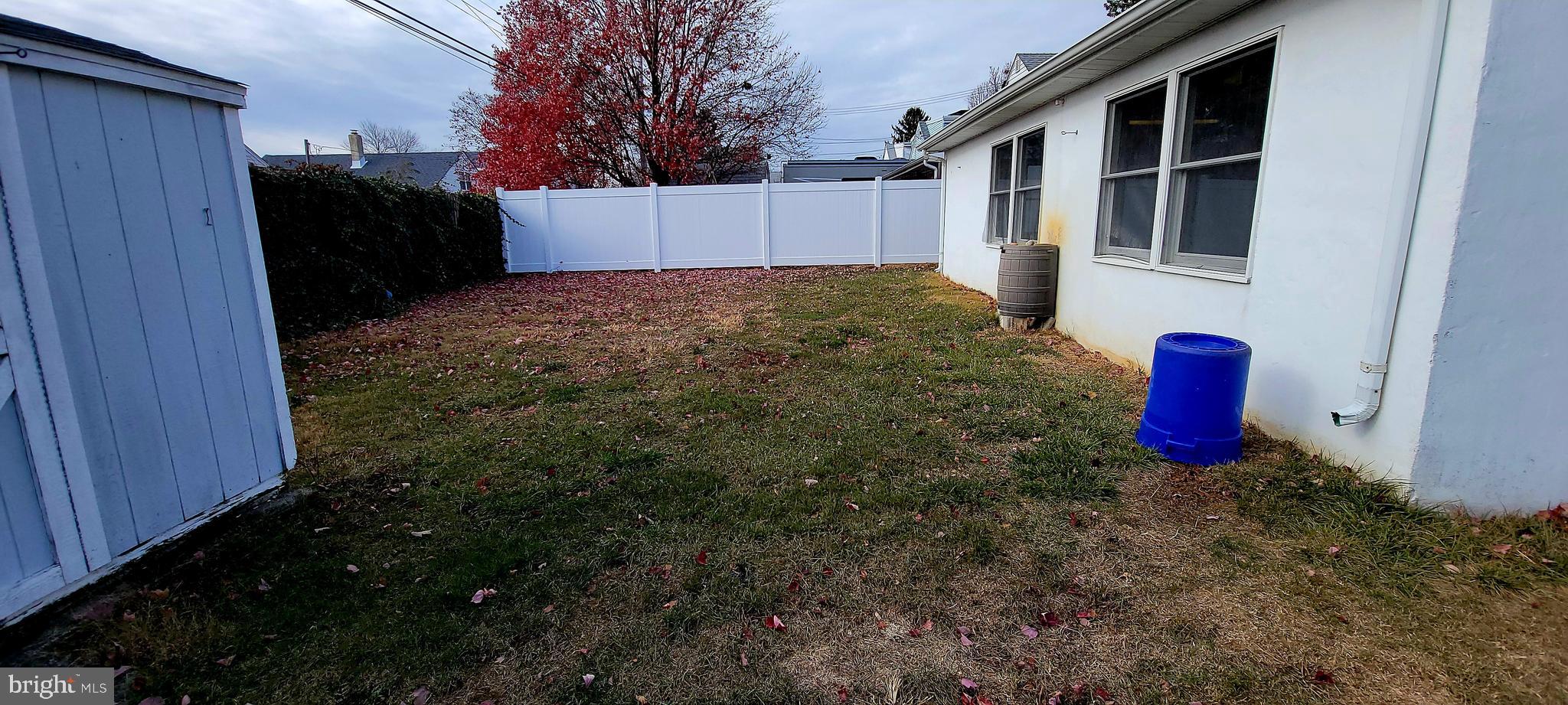 FOX CHASE - Residential