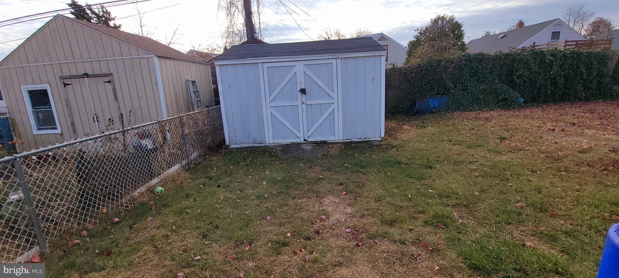 FOX CHASE - Residential