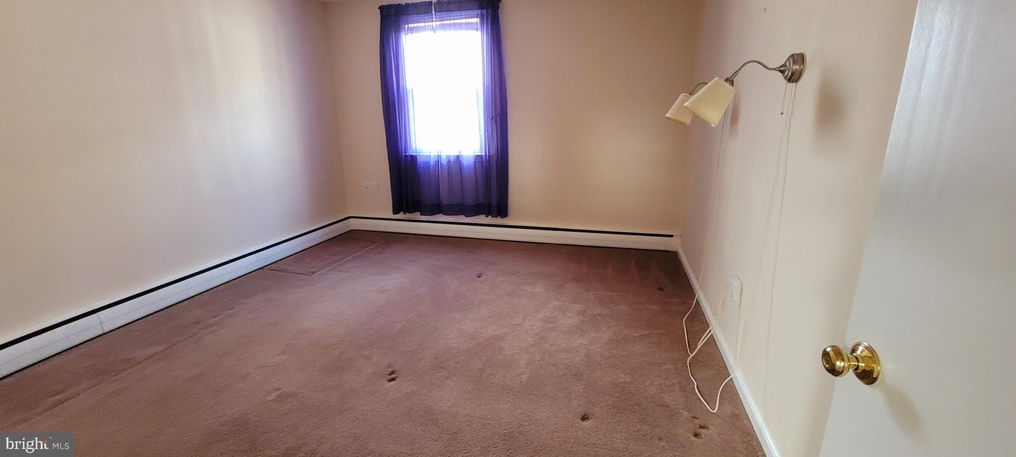 FOX CHASE - Residential