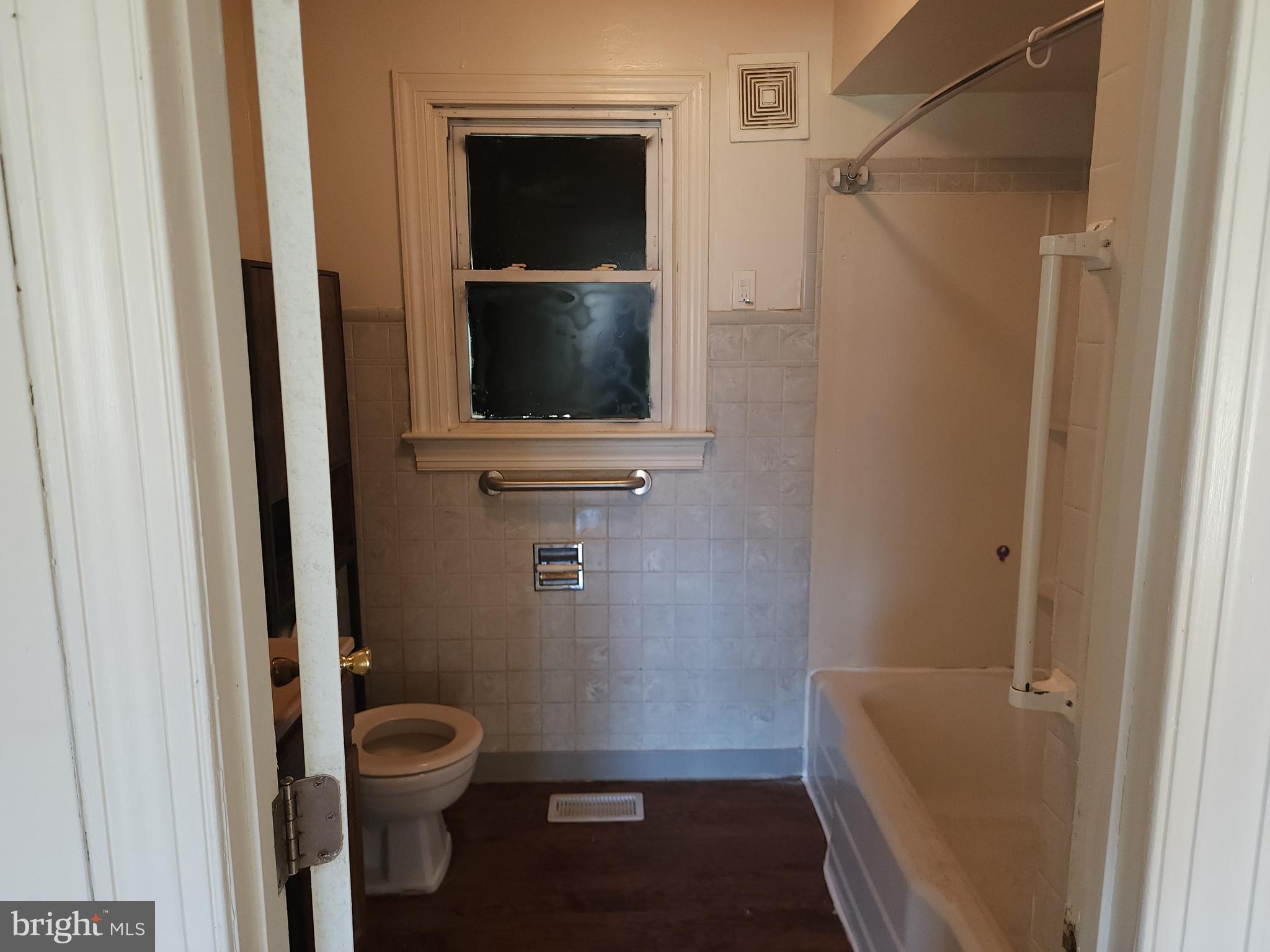 CLEARVIEW/CHATHAM HGTS - Residential Lease