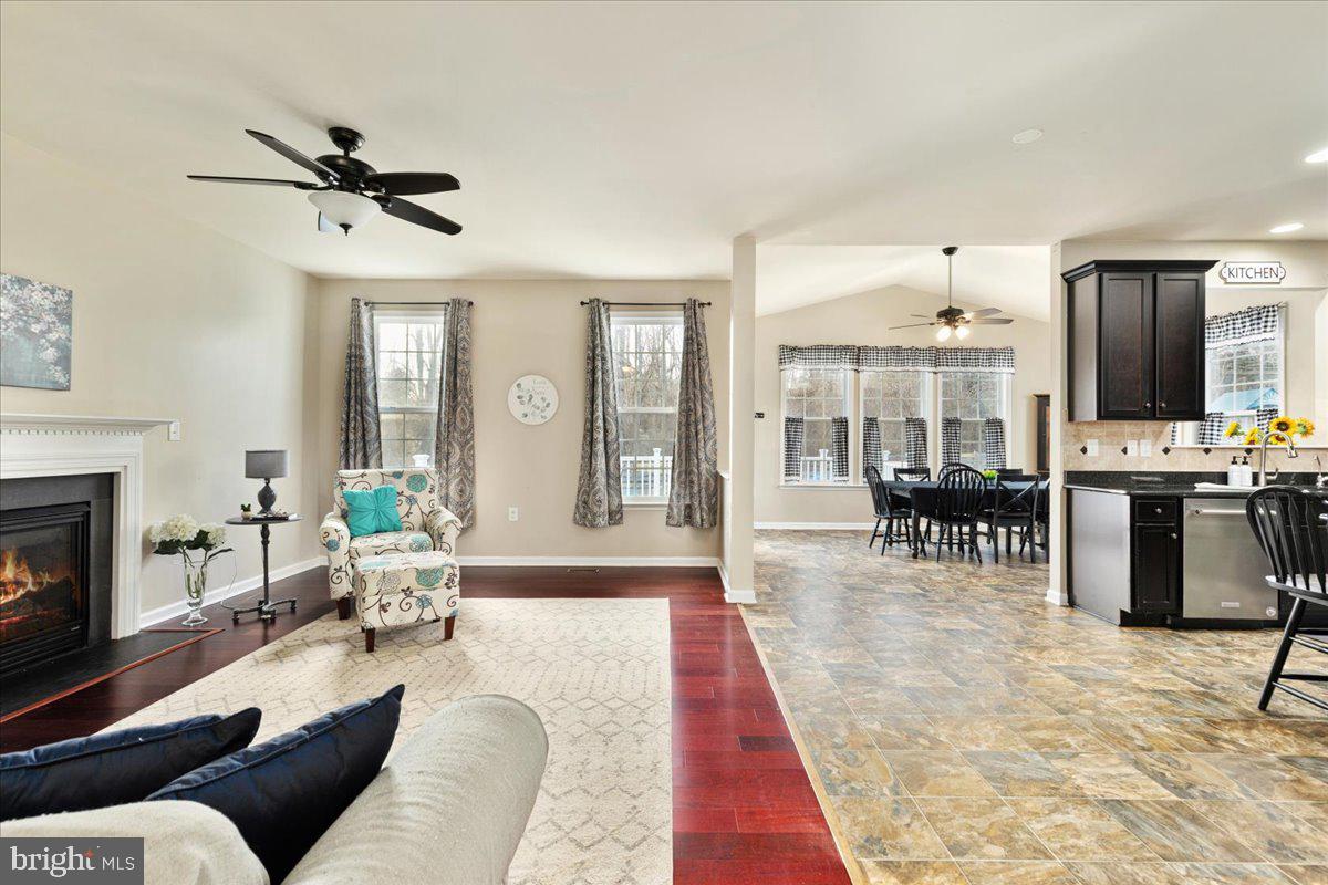 WILD ROSE - Residential