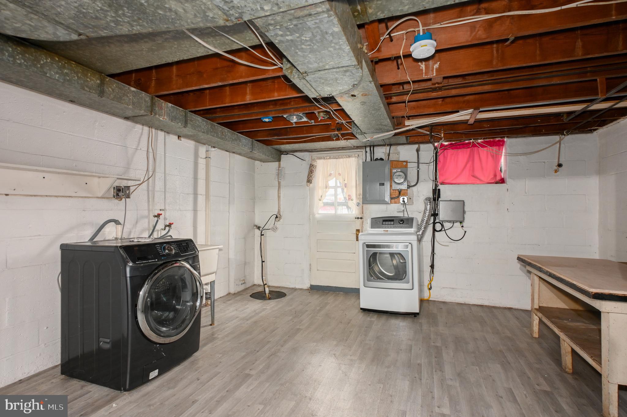 EASTFIELD - Residential