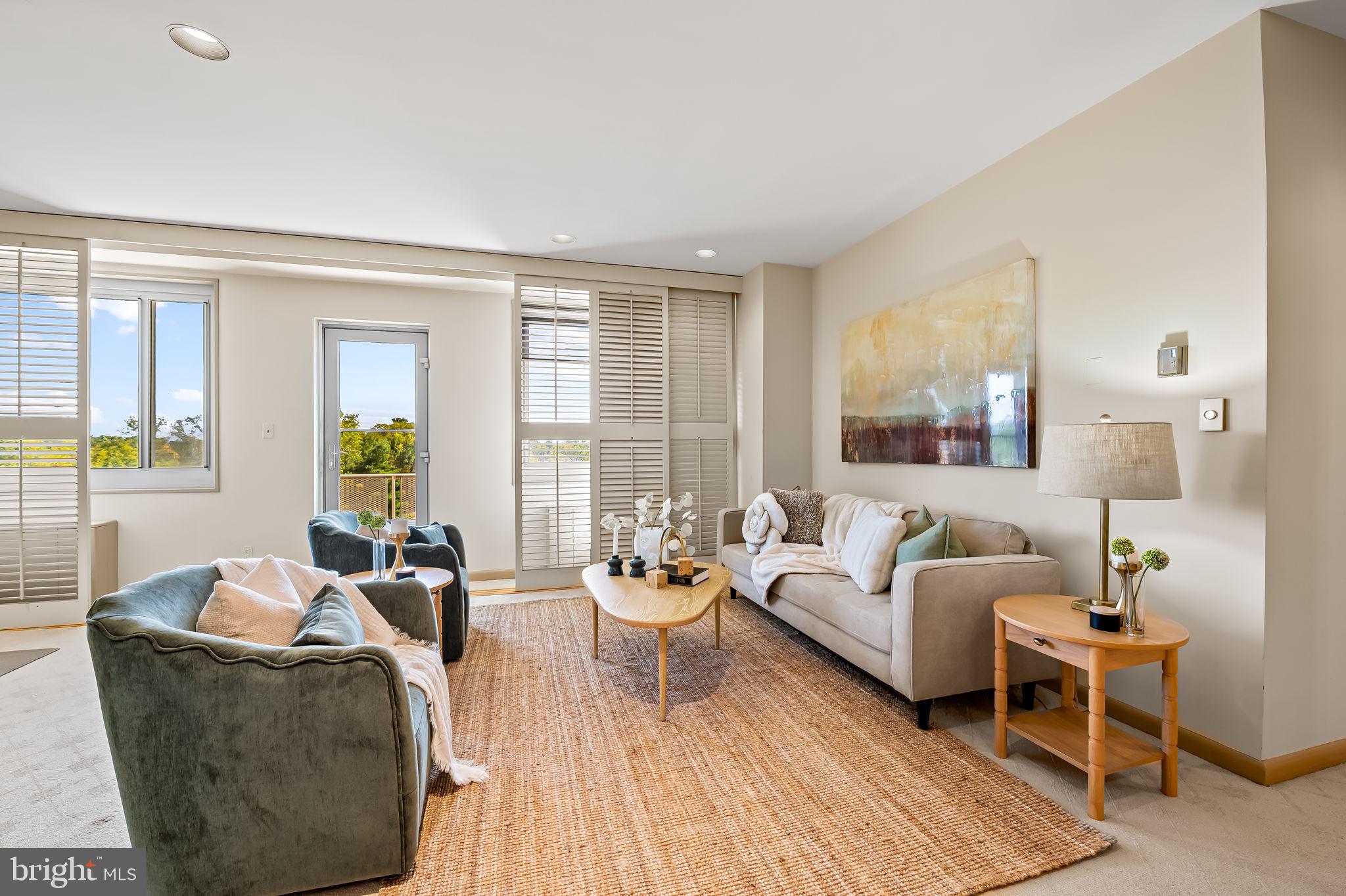 ELEVEN SLADE - Residential