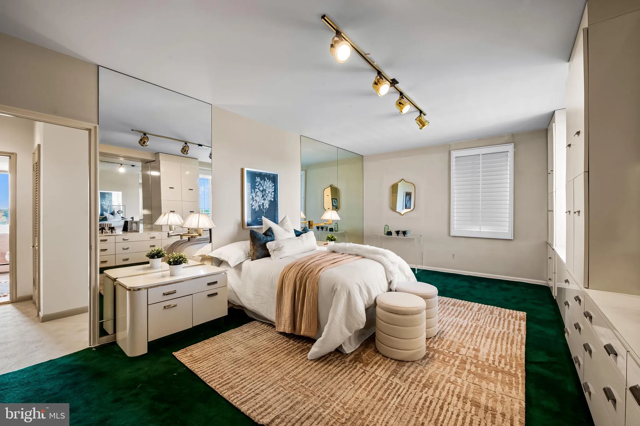 Baltimore, Maryland 21208, United States, 2 Bedrooms Bedrooms, ,2 BathroomsBathrooms,Residential,Active,224703