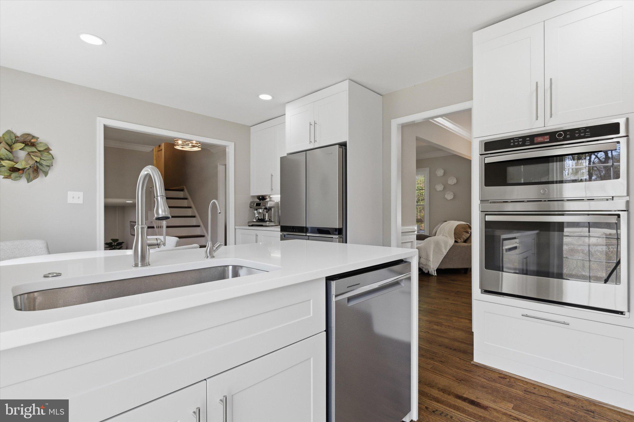 LAKE BRADDOCK - Residential