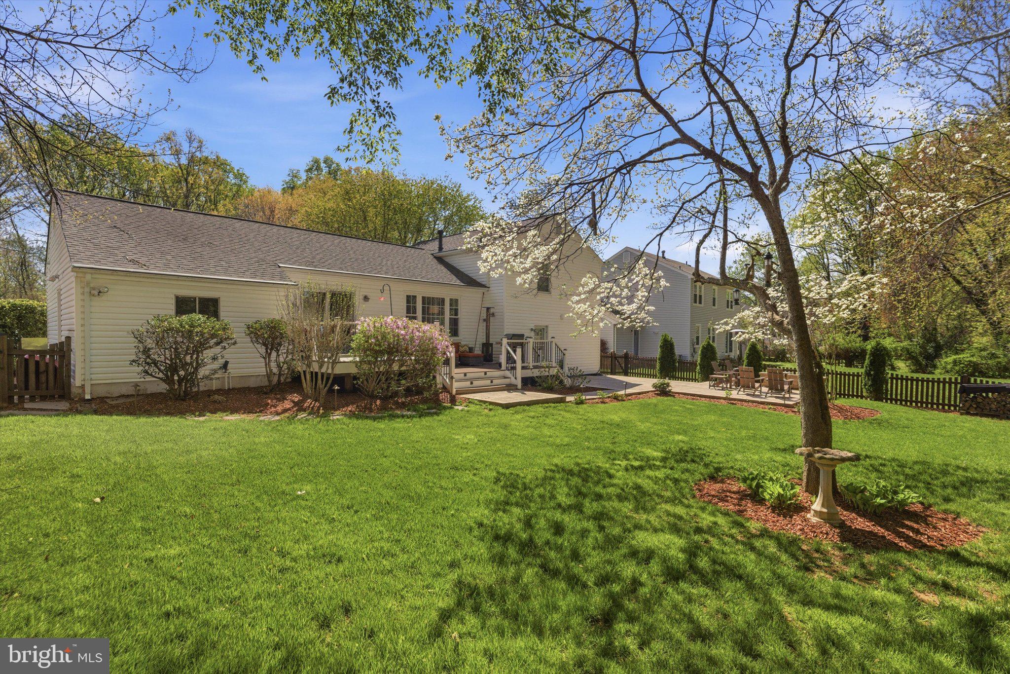 LAKE BRADDOCK - Residential