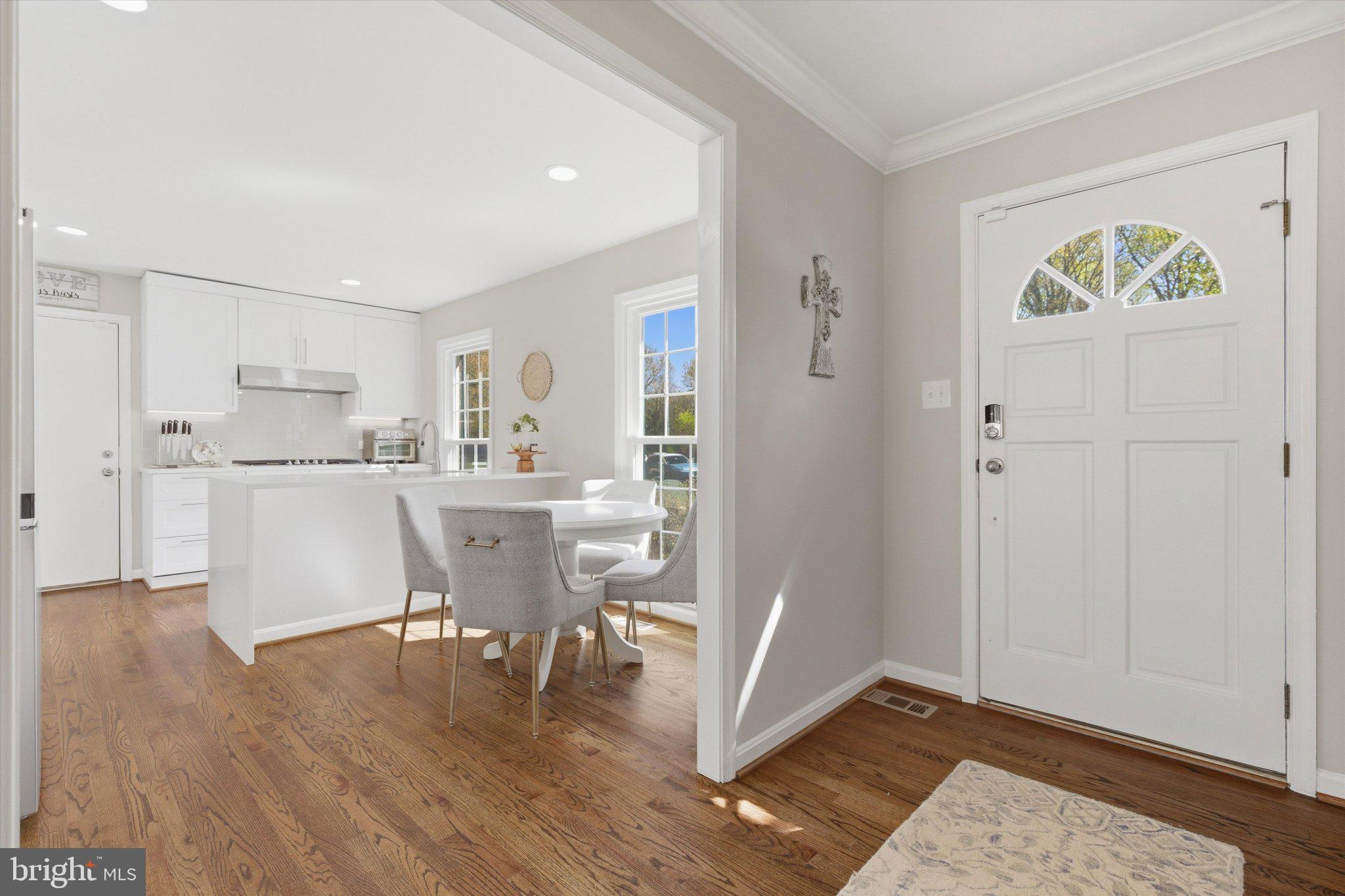 LAKE BRADDOCK - Residential