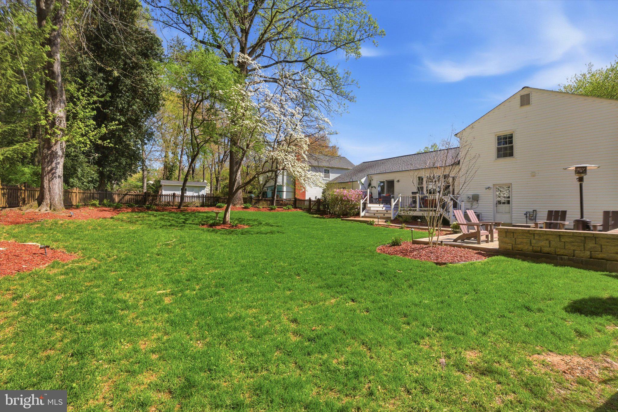 LAKE BRADDOCK - Residential