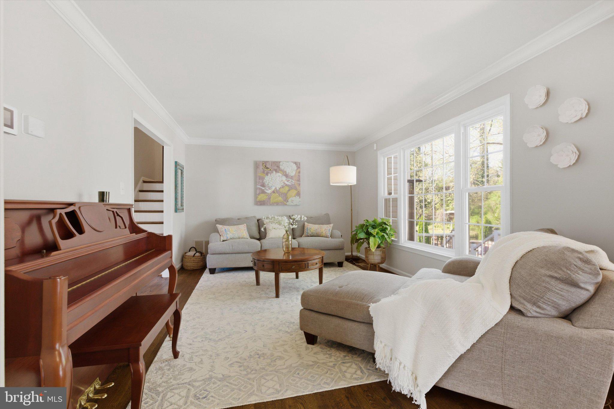 LAKE BRADDOCK - Residential