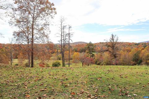5498 WYANT LN CHARLOTTESVILLE VA 22903