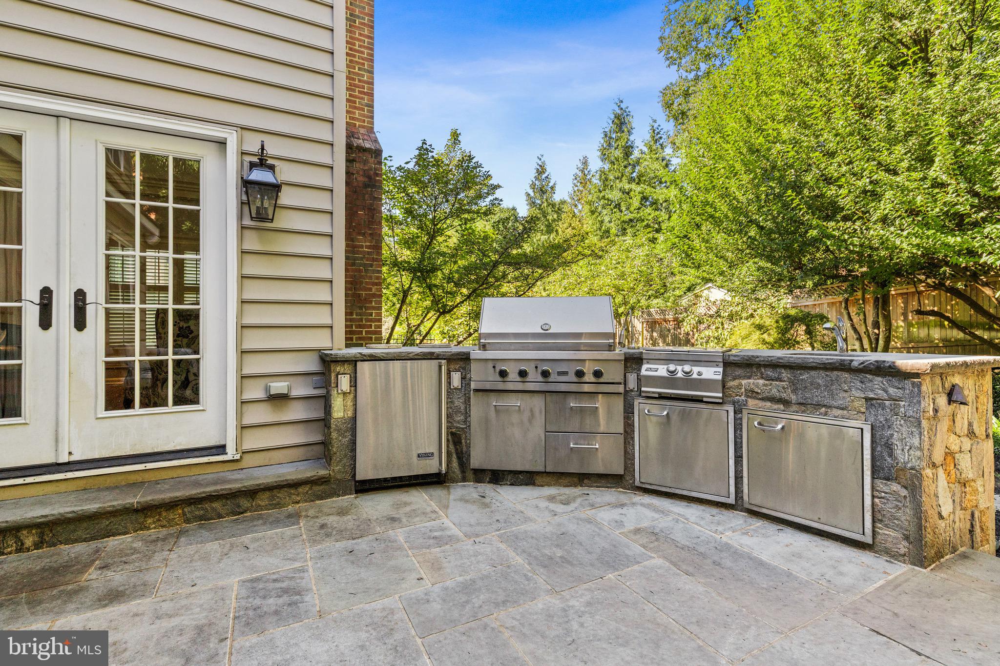 QUAKER HILL - Residential