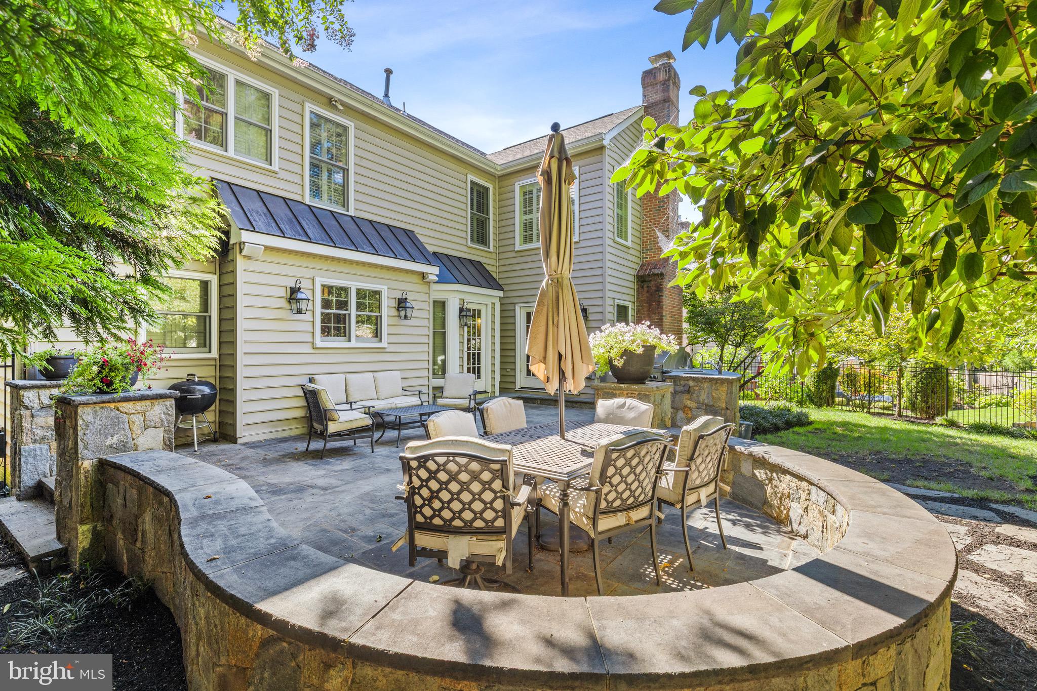 QUAKER HILL - Residential