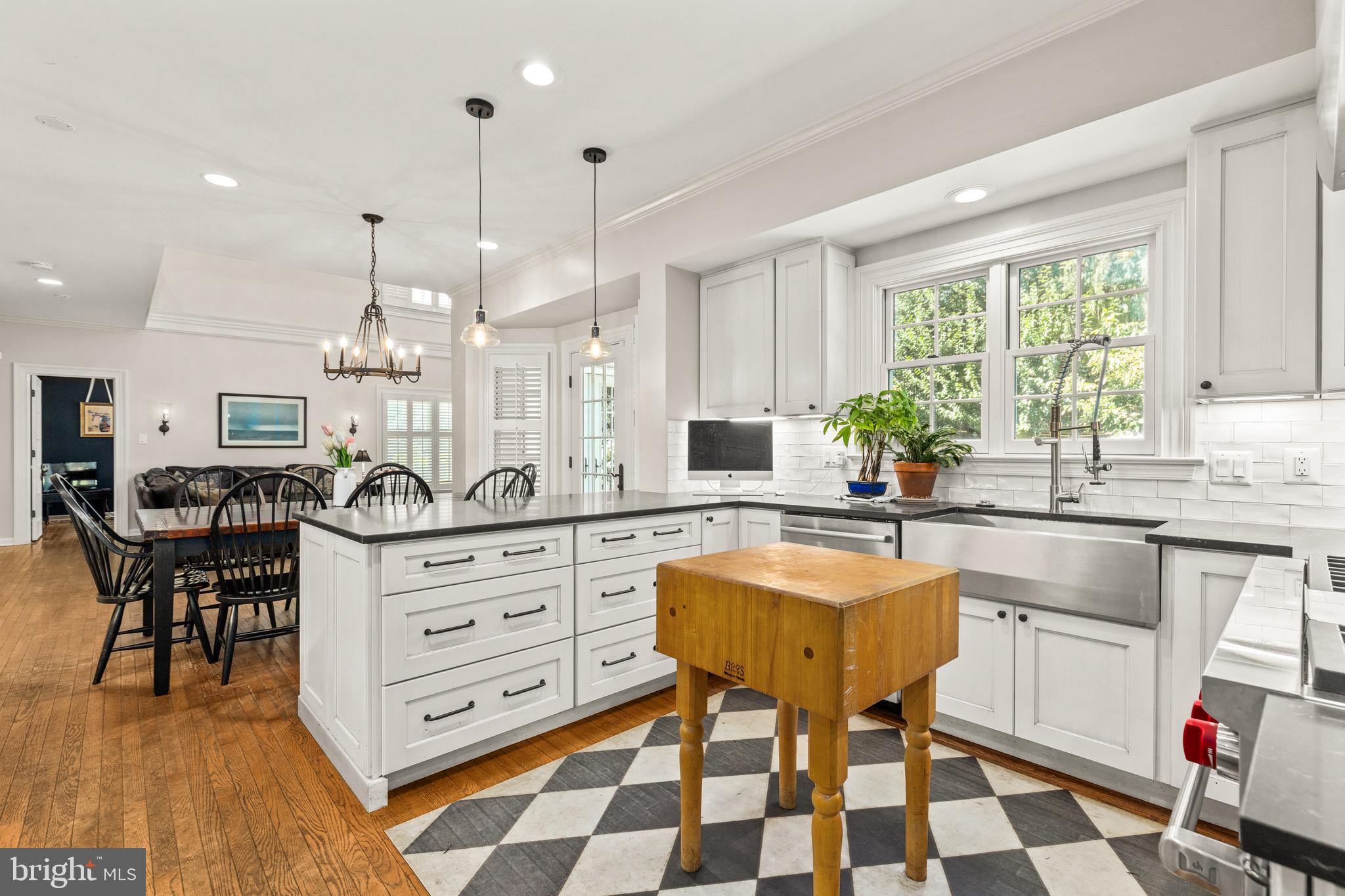 QUAKER HILL - Residential