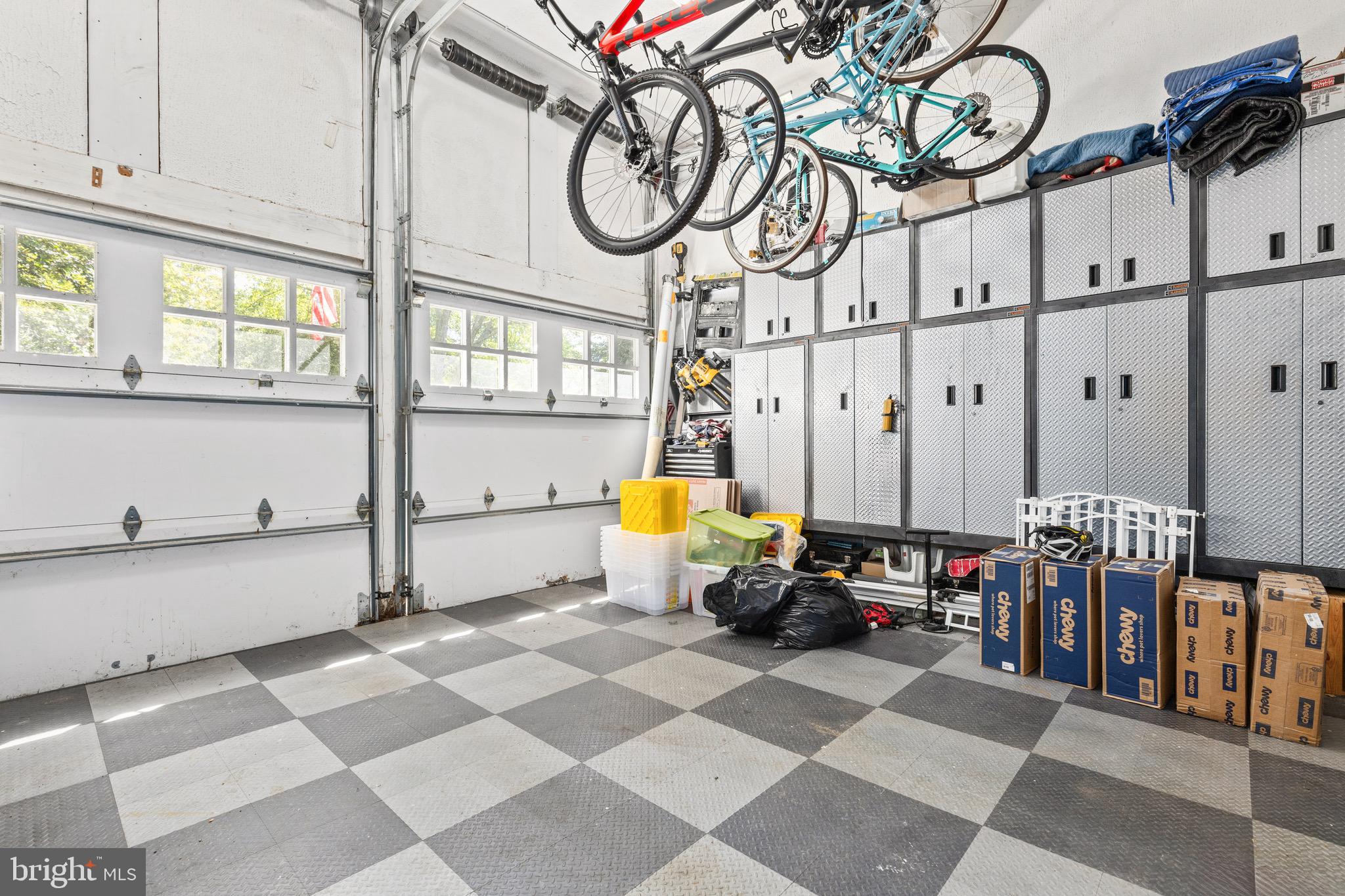 QUAKER HILL - Residential