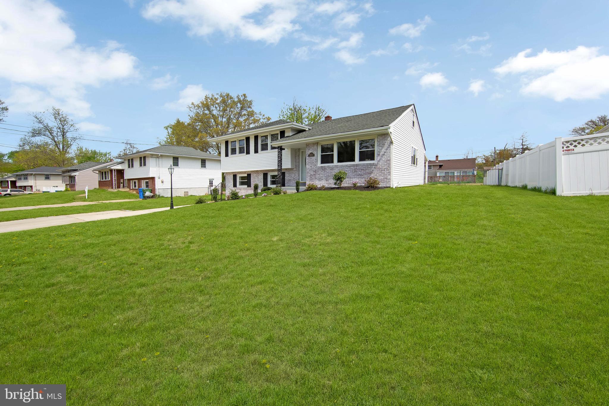 523 DOUGLAS DRIVE