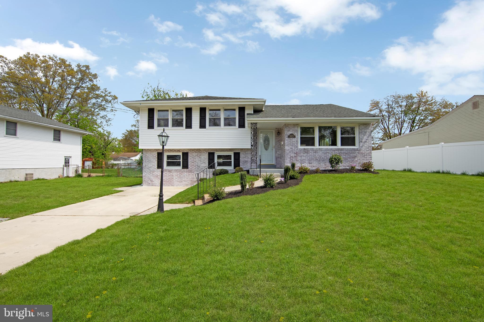523 DOUGLAS DRIVE