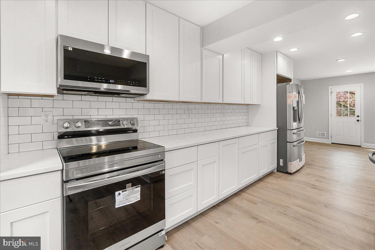 SHADY GROVE VILLAGE - Residential