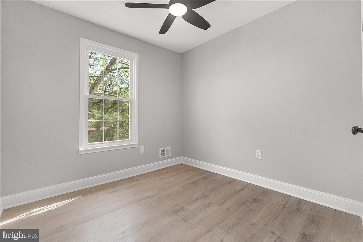 SHADY GROVE VILLAGE - Residential